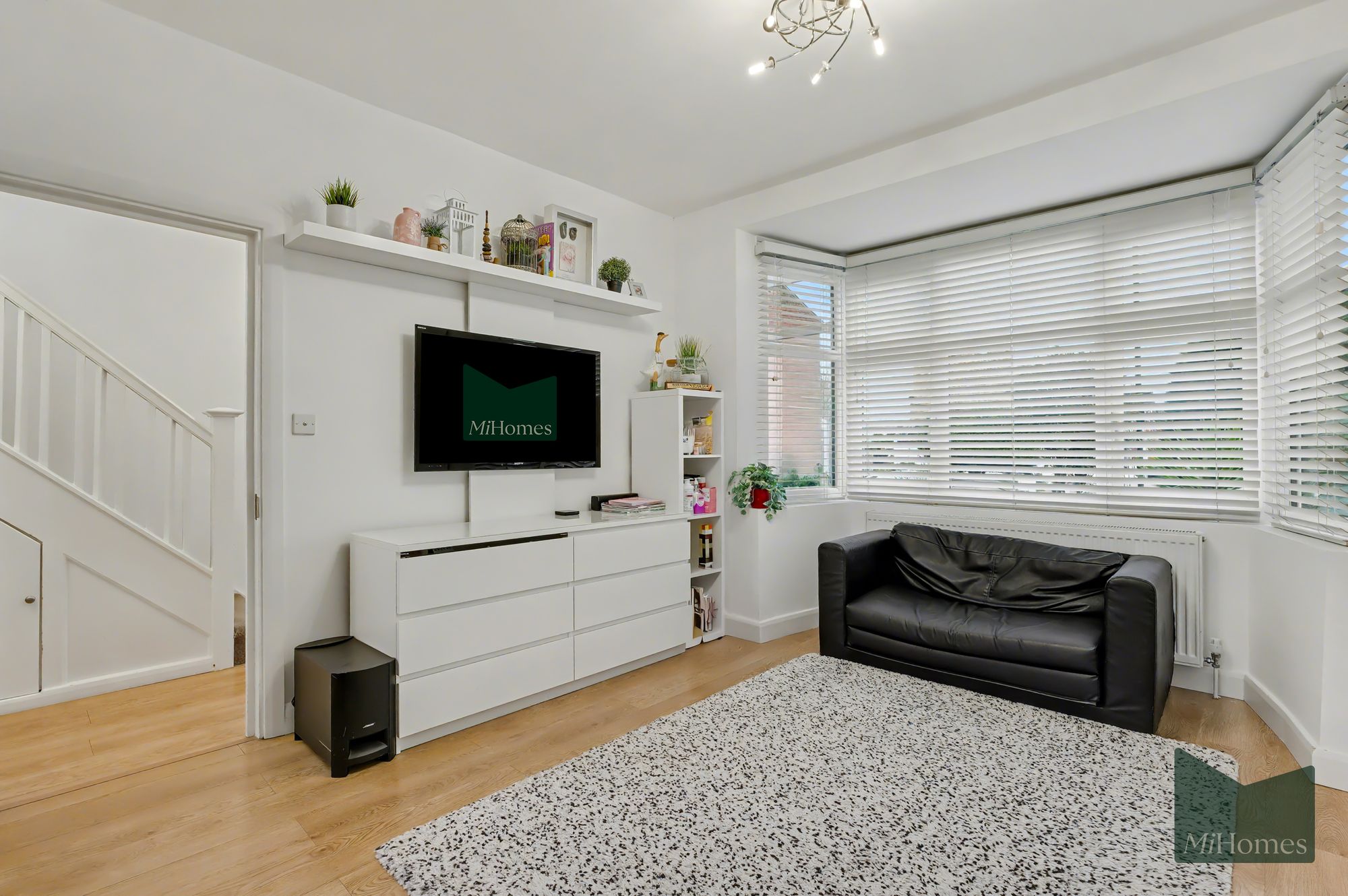 3 bed semi-detached house for sale in Fife Road, London, N22 - Property Image 2