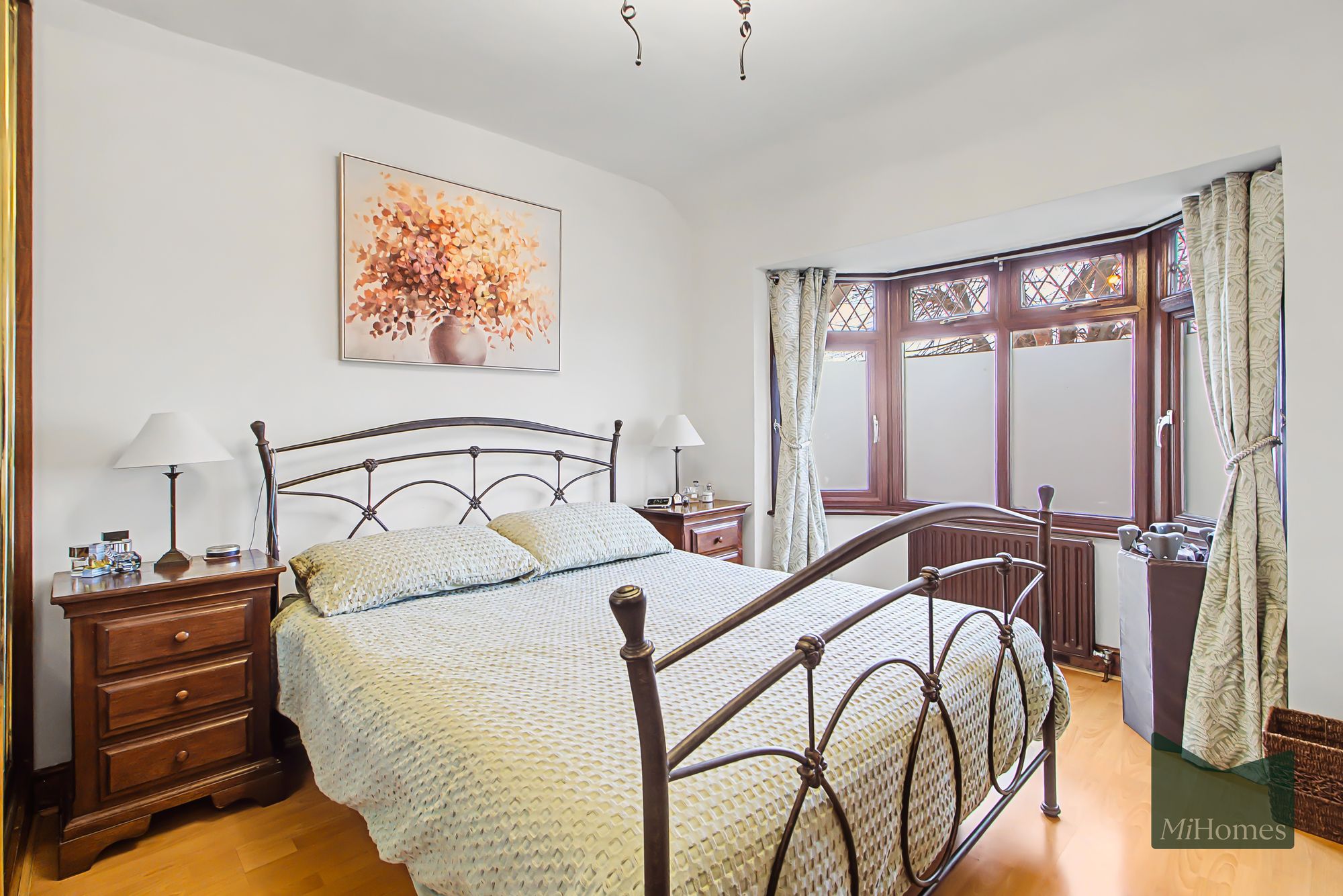 4 bed house for sale in Lancing Gardens, London, N9  - Property Image 9