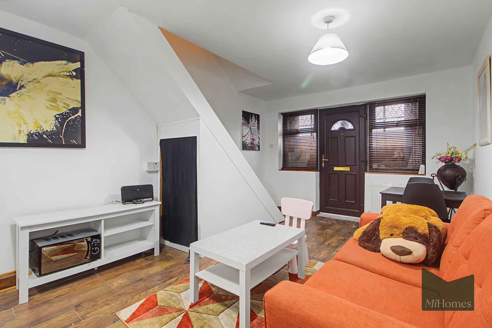 4 bed house for sale in Lancing Gardens, London, N9  - Property Image 14