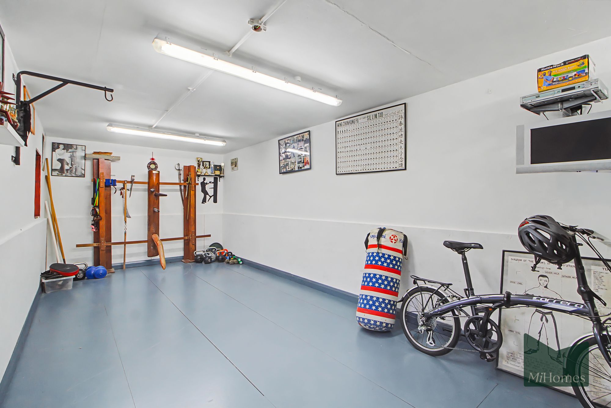 4 bed house for sale in Lancing Gardens, London, N9  - Property Image 8