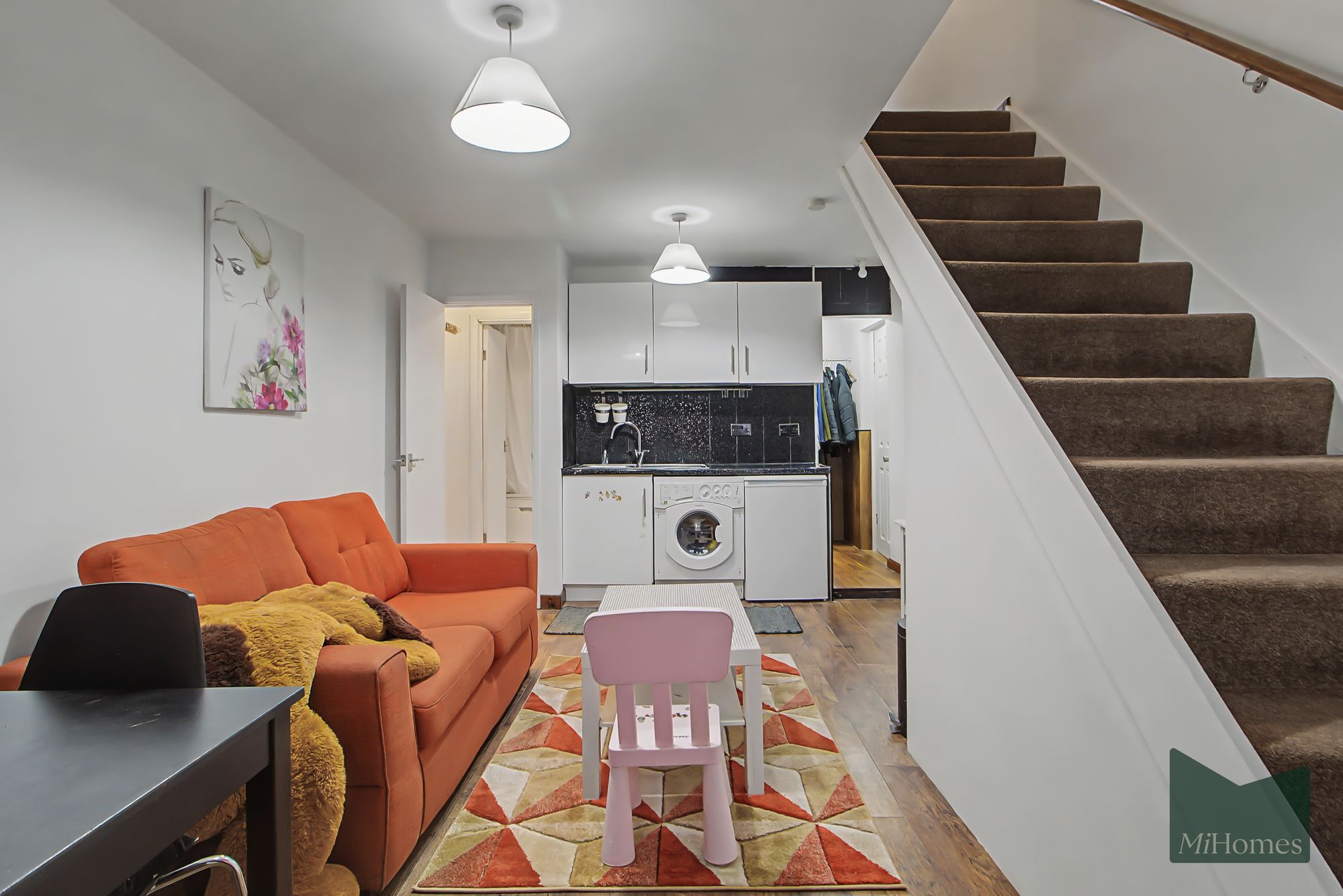 4 bed house for sale in Lancing Gardens, London, N9  - Property Image 15