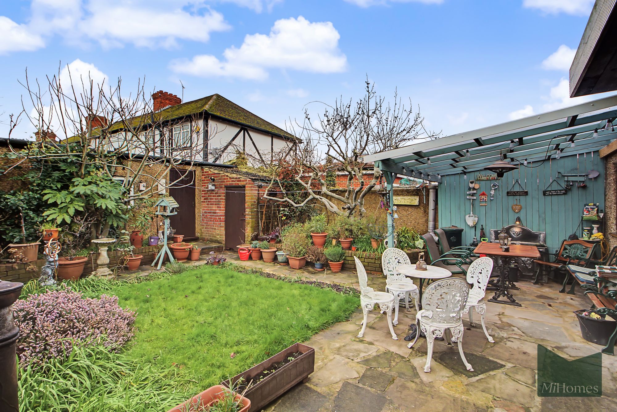 4 bed house for sale in Lancing Gardens, London, N9  - Property Image 6