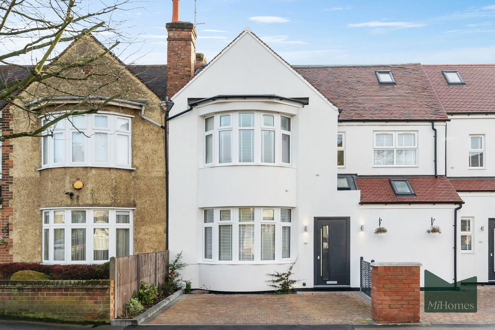 5 bed terraced house for sale in Netherlands Road, New Barnet, EN5  - Property Image 1