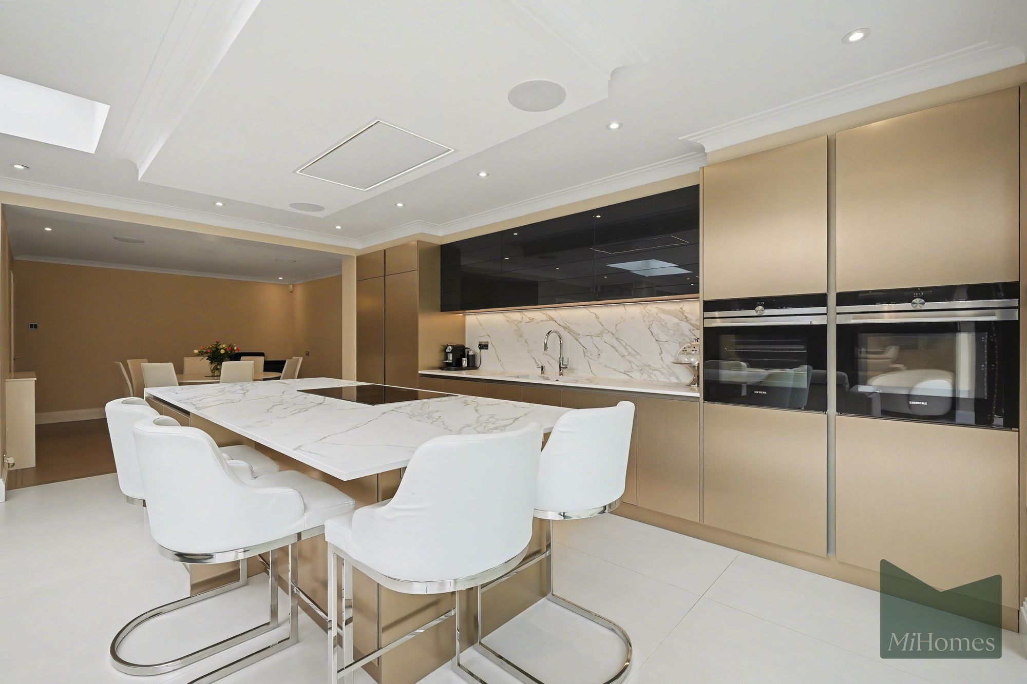 3 bed semi-detached house for sale in Lonsdale Drive, Enfield, EN2  - Property Image 6