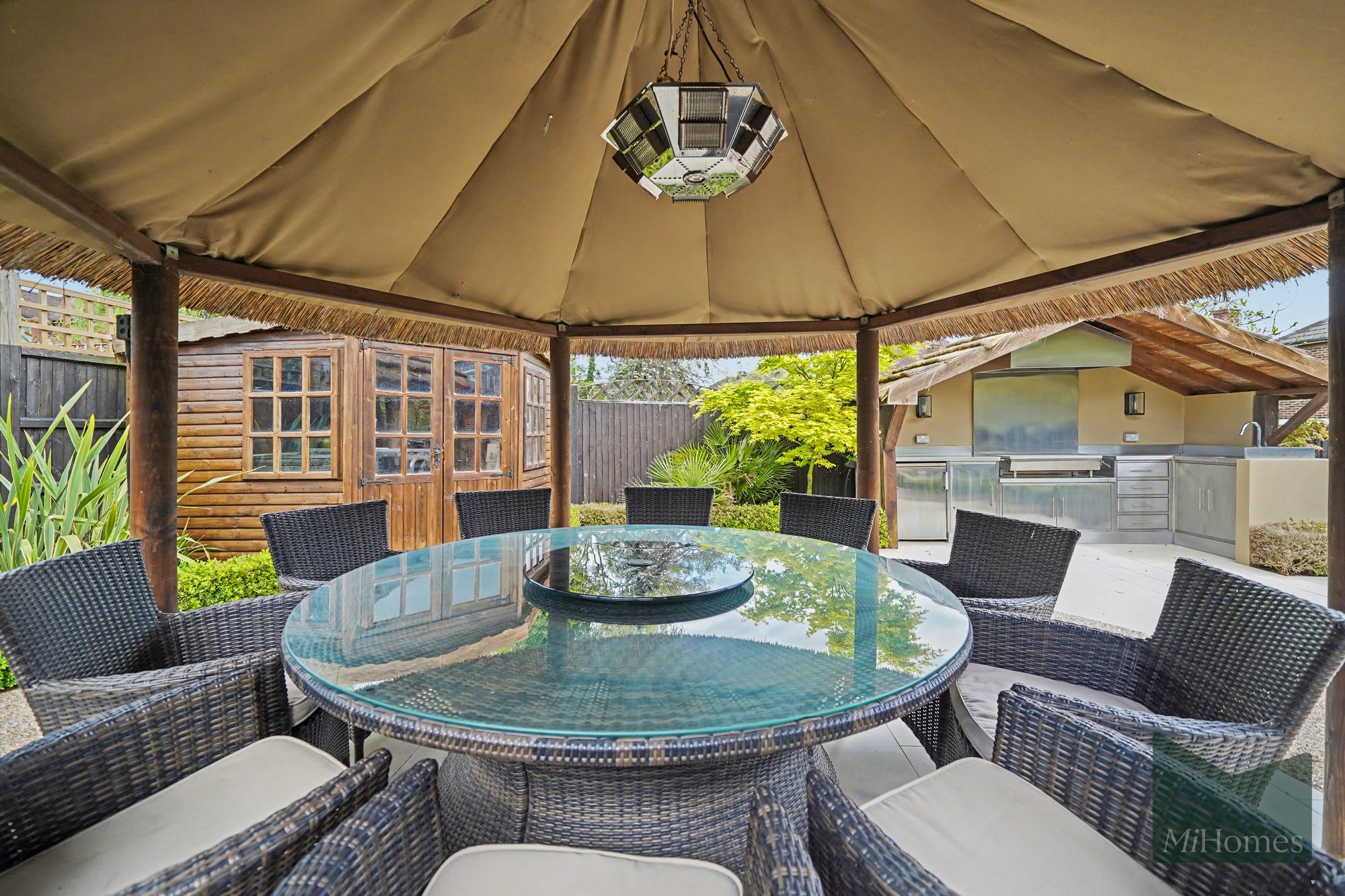 3 bed semi-detached house for sale in Lonsdale Drive, Enfield, EN2  - Property Image 13