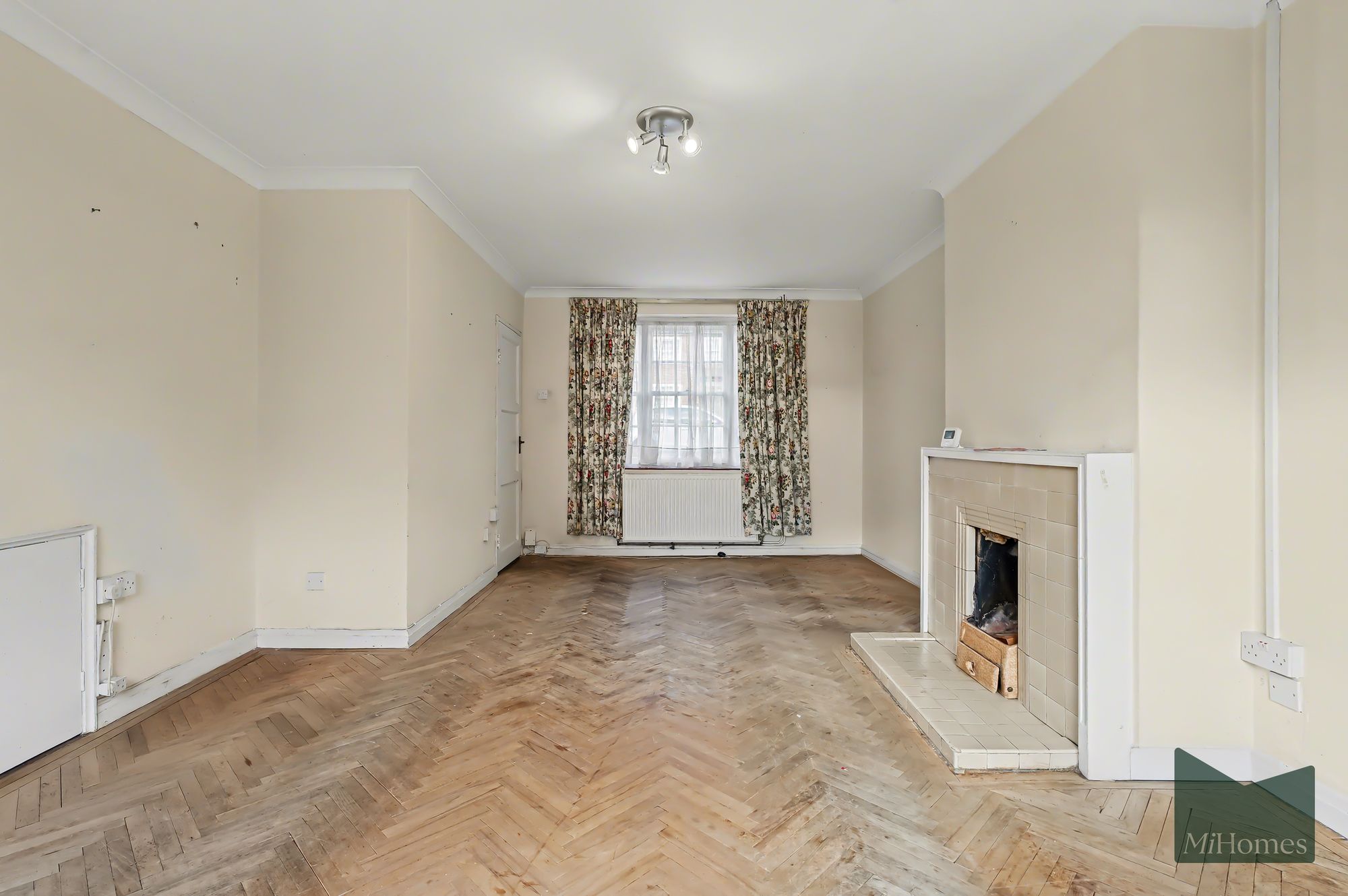 3 bed semi-detached house for sale in Southway, London, N20 - Property Image 7