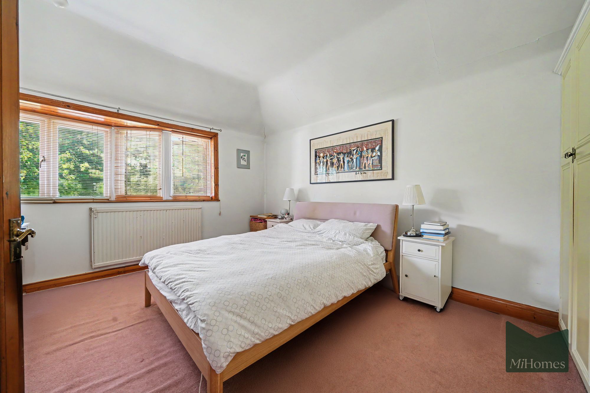 3 bed detached house to rent in Bourne Hill, London, N13  - Property Image 6