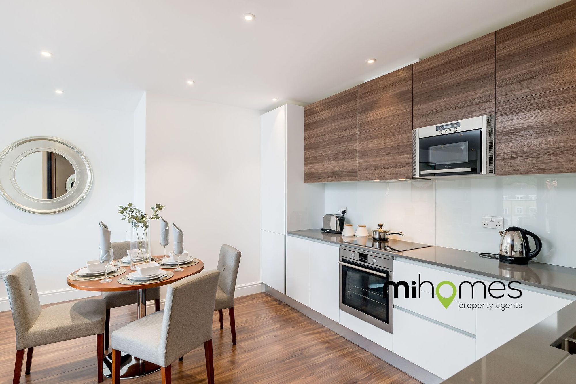 1 bed flat to rent in Church Street, Rickmansworth, WD3  - Property Image 2