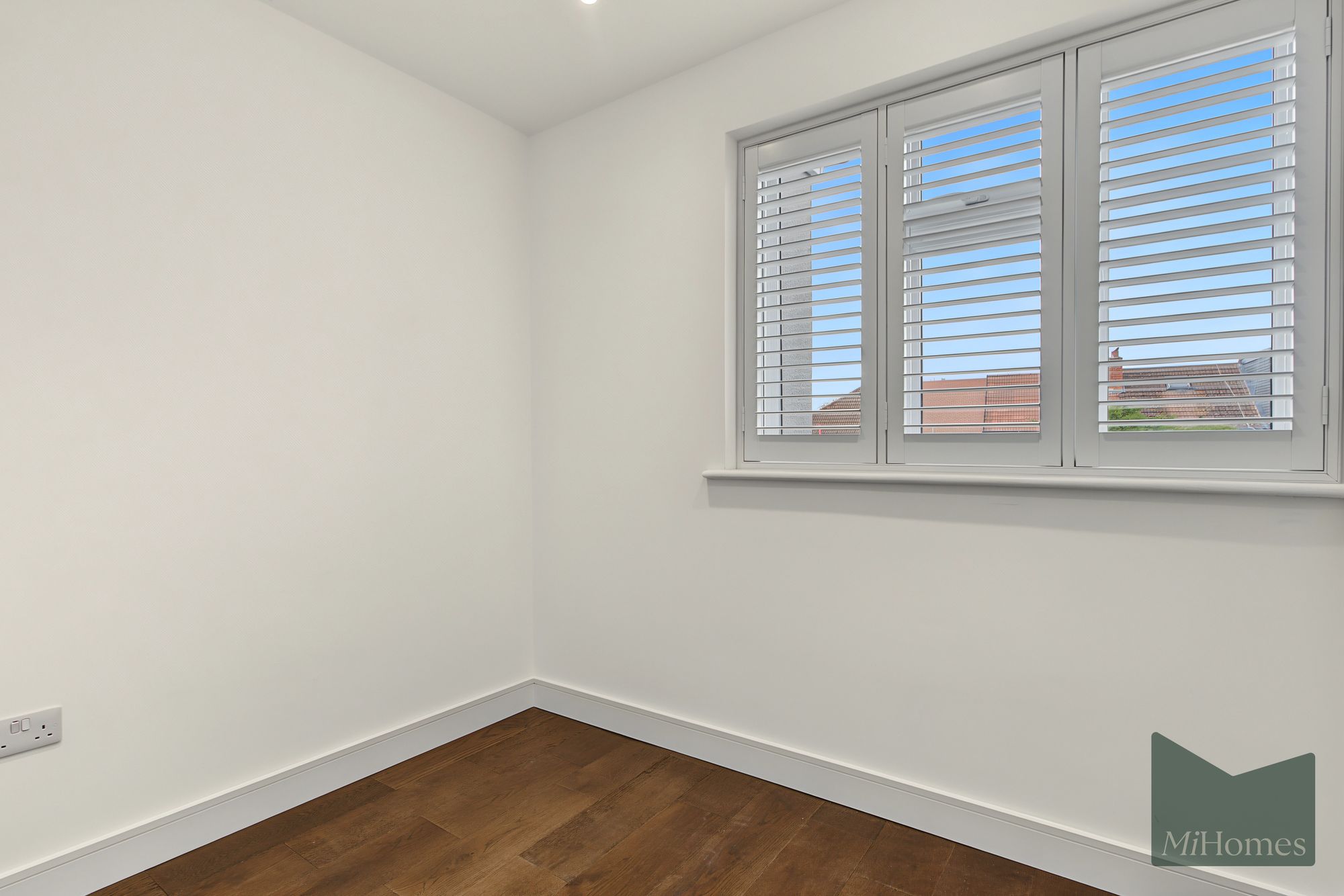 4 bed semi-detached house to rent in Hall Lane, London, E4  - Property Image 12
