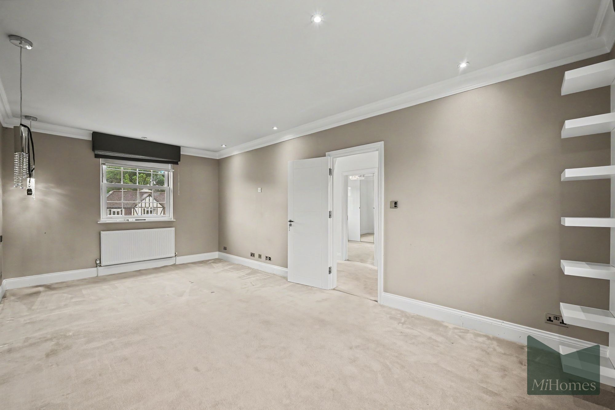 4 bed detached house to rent in Pine Grove, Brookmans Park, AL9 - Property Image 7