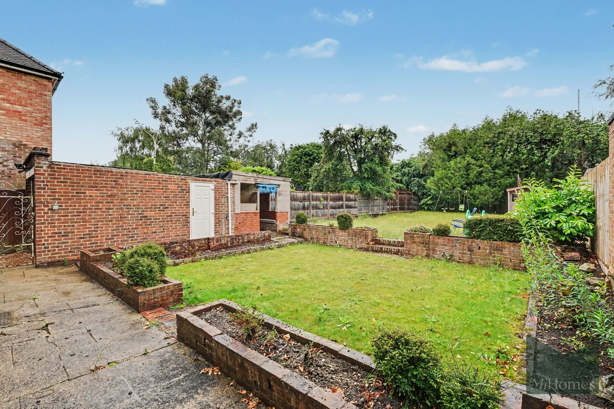 4 bed detached house to rent in Pine Grove, Brookmans Park, AL9 - Property Image 2