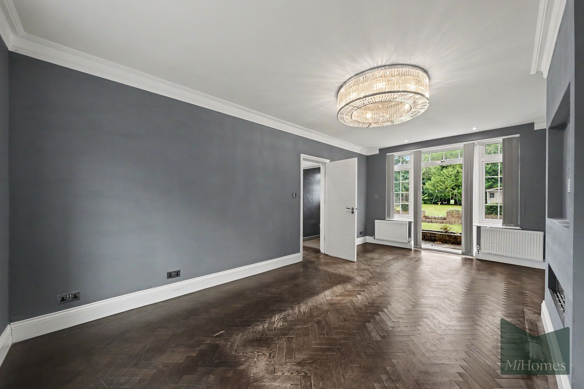 4 bed detached house to rent in Pine Grove, Brookmans Park, AL9 - Property Image 3