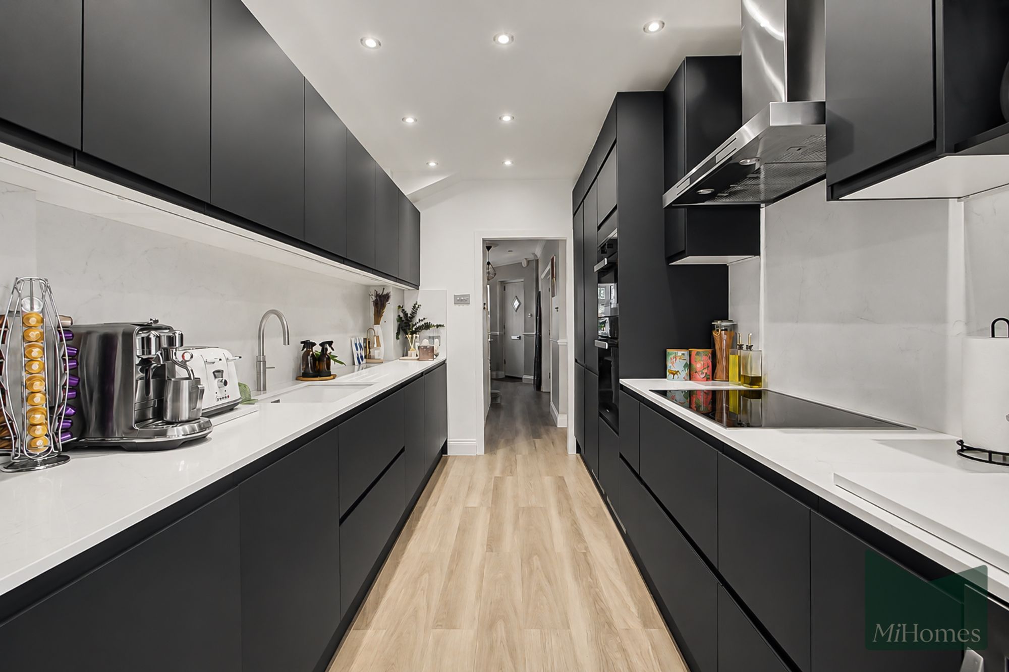 3 bed semi-detached house for sale in Abbotshall Avenue, London, N14 - Property Image 6