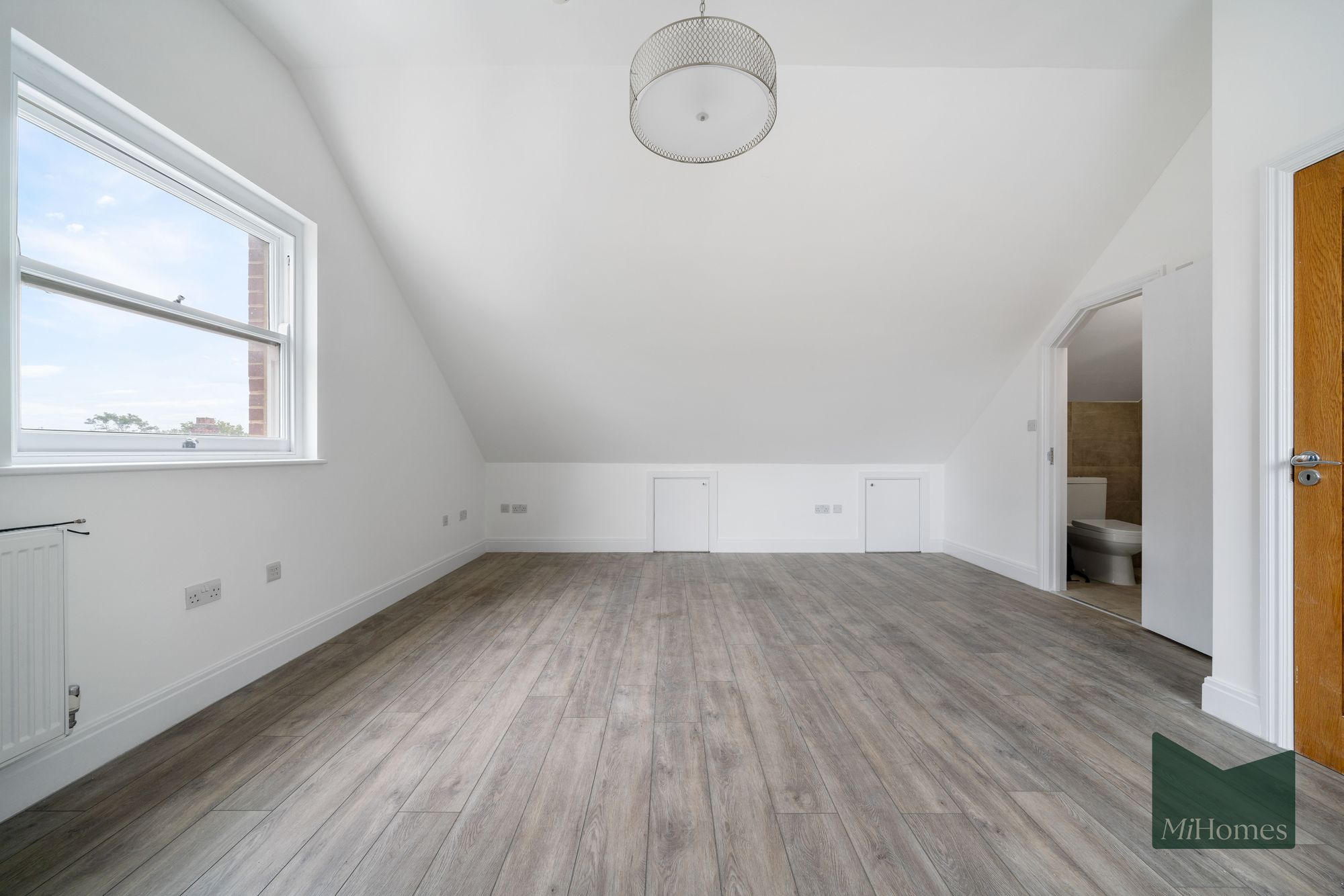 Flat to rent in Pretoria Road, Chingford, E4  - Property Image 10