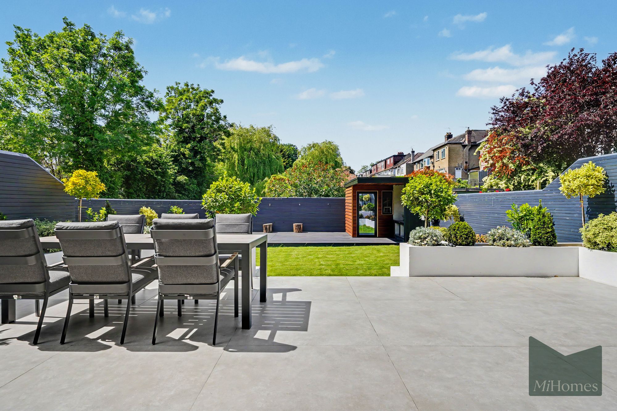 6 bed semi-detached house for sale in Church Close, London, N20  - Property Image 13