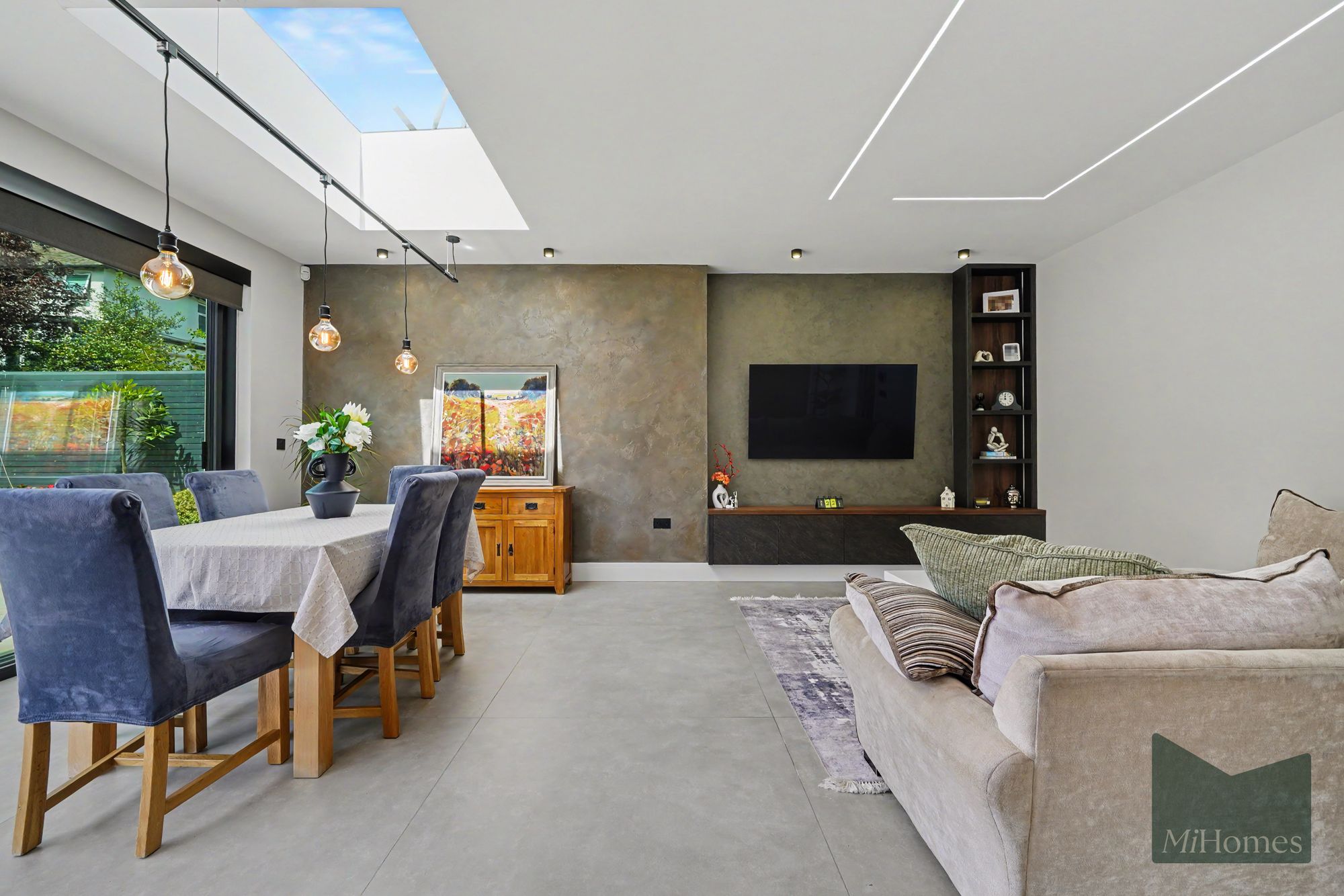 6 bed semi-detached house for sale in Church Close, London, N20  - Property Image 20