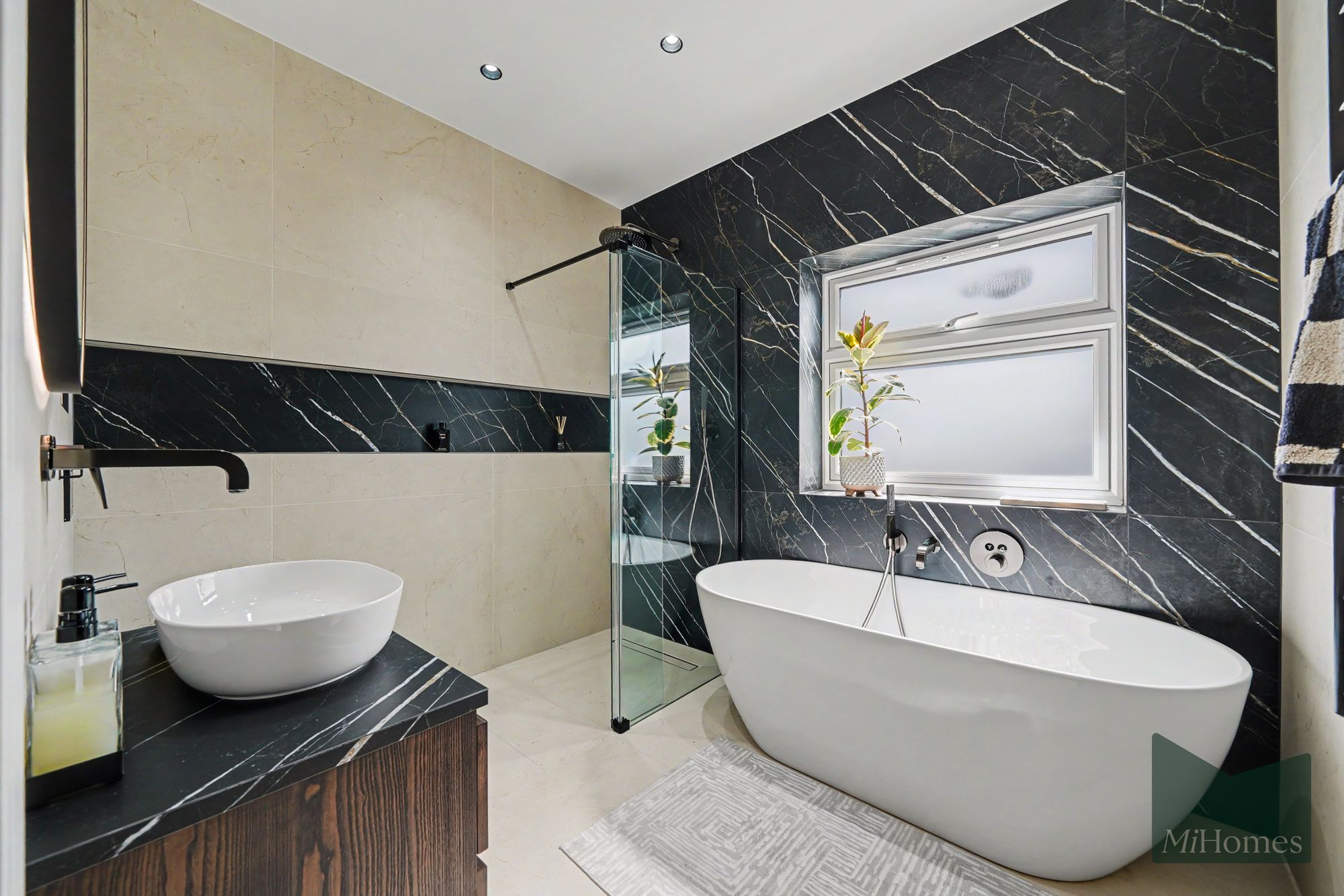 6 bed semi-detached house for sale in Church Close, London, N20  - Property Image 25