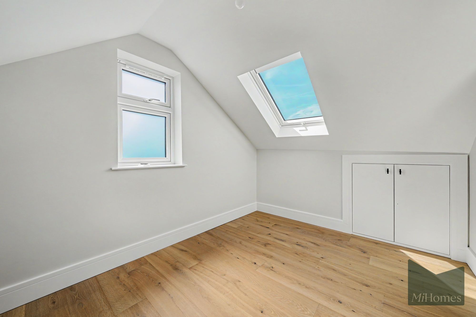 6 bed semi-detached house for sale in Church Close, London, N20  - Property Image 26