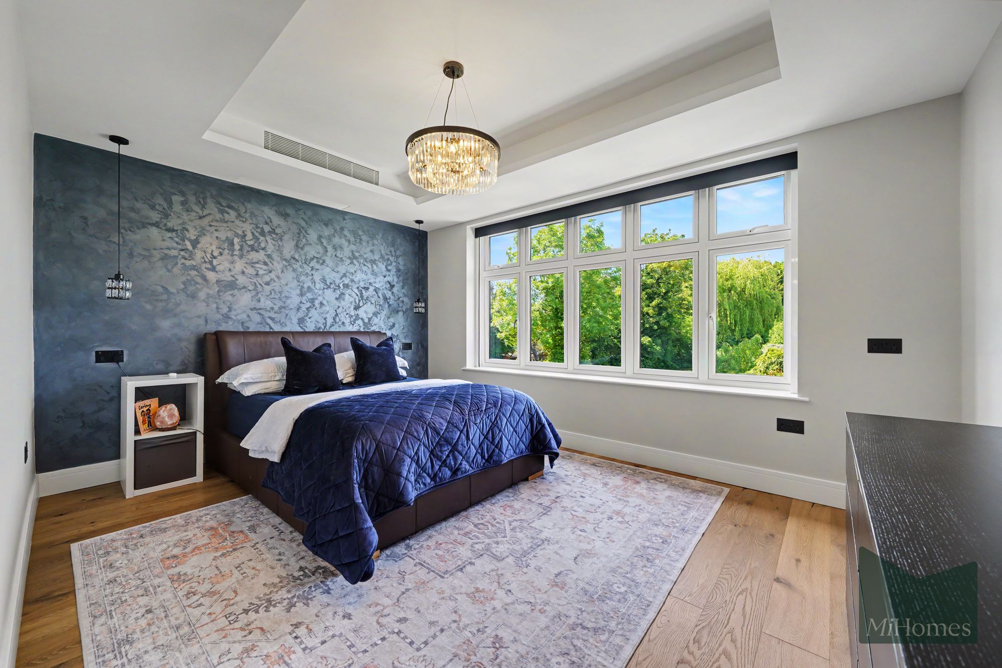 6 bed semi-detached house for sale in Church Close, London, N20  - Property Image 35