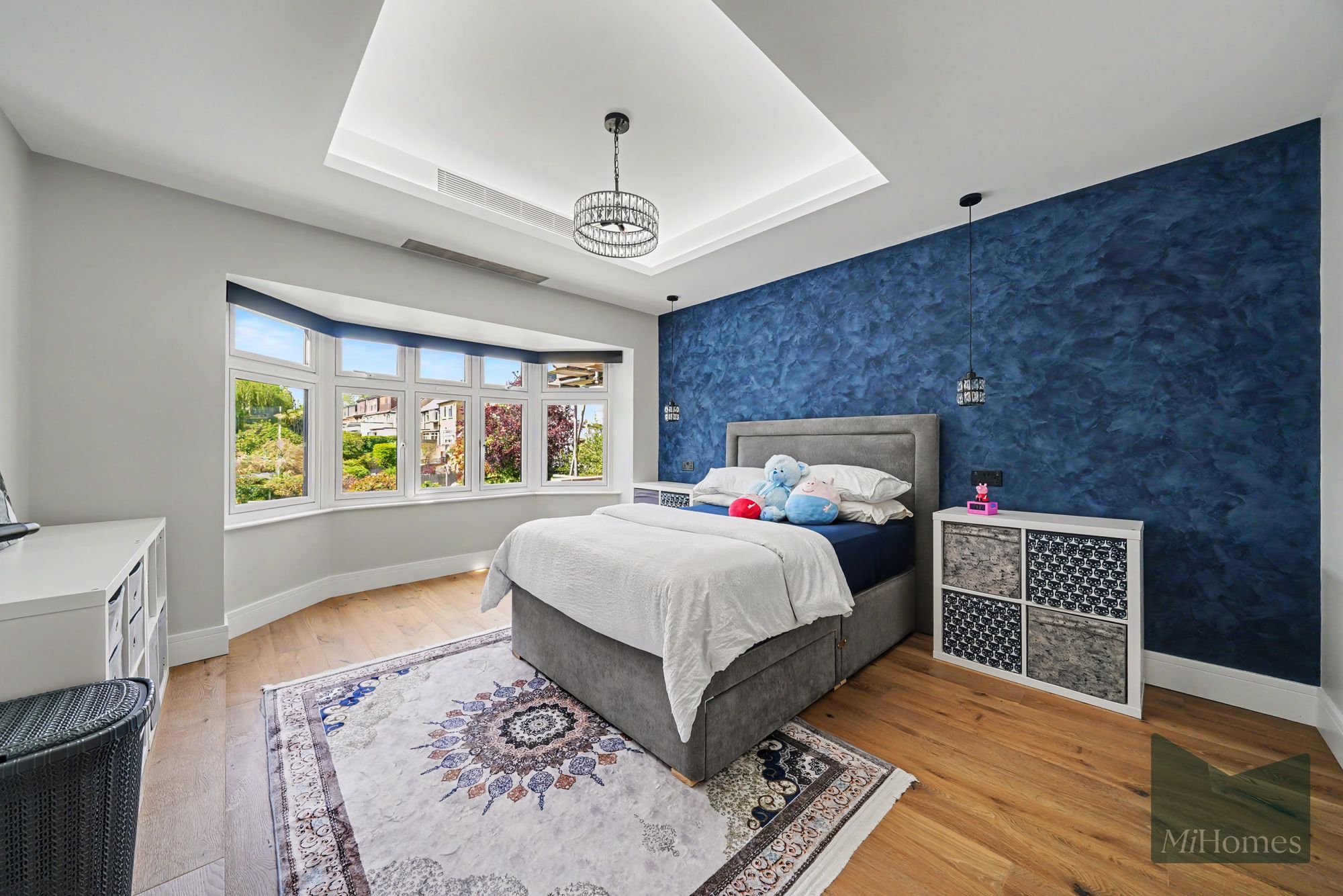 6 bed semi-detached house for sale in Church Close, London, N20  - Property Image 37