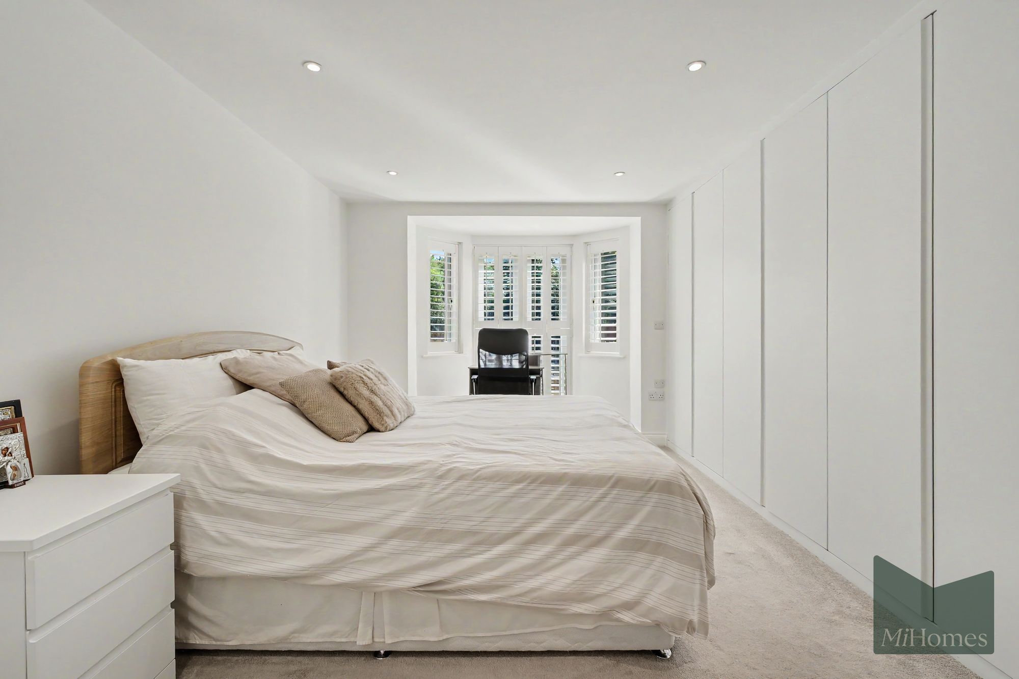 2 bed flat for sale in Slades Hill, Connor Court, EN2  - Property Image 7
