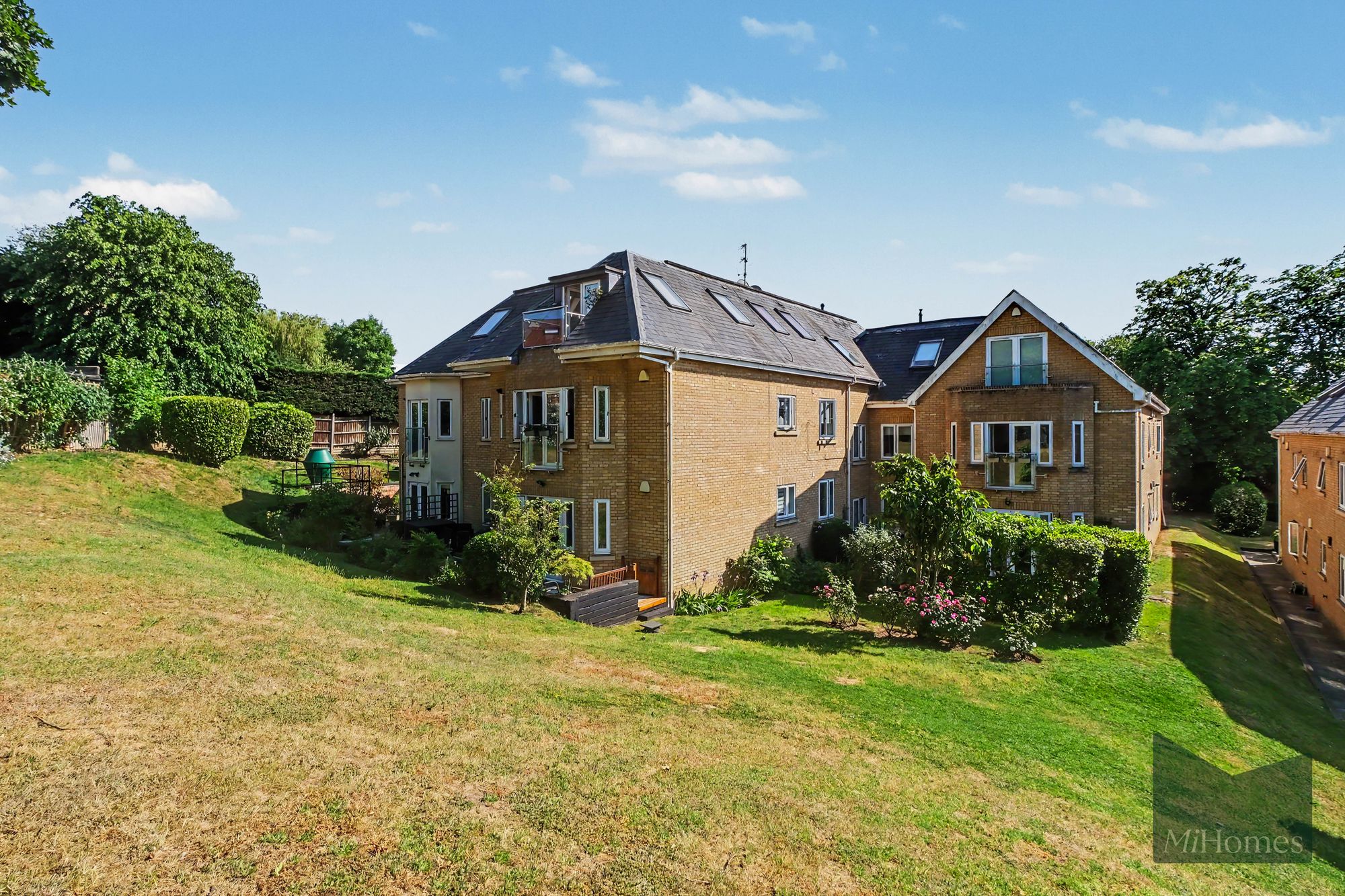 2 bed flat for sale in Slades Hill, Connor Court, EN2  - Property Image 14