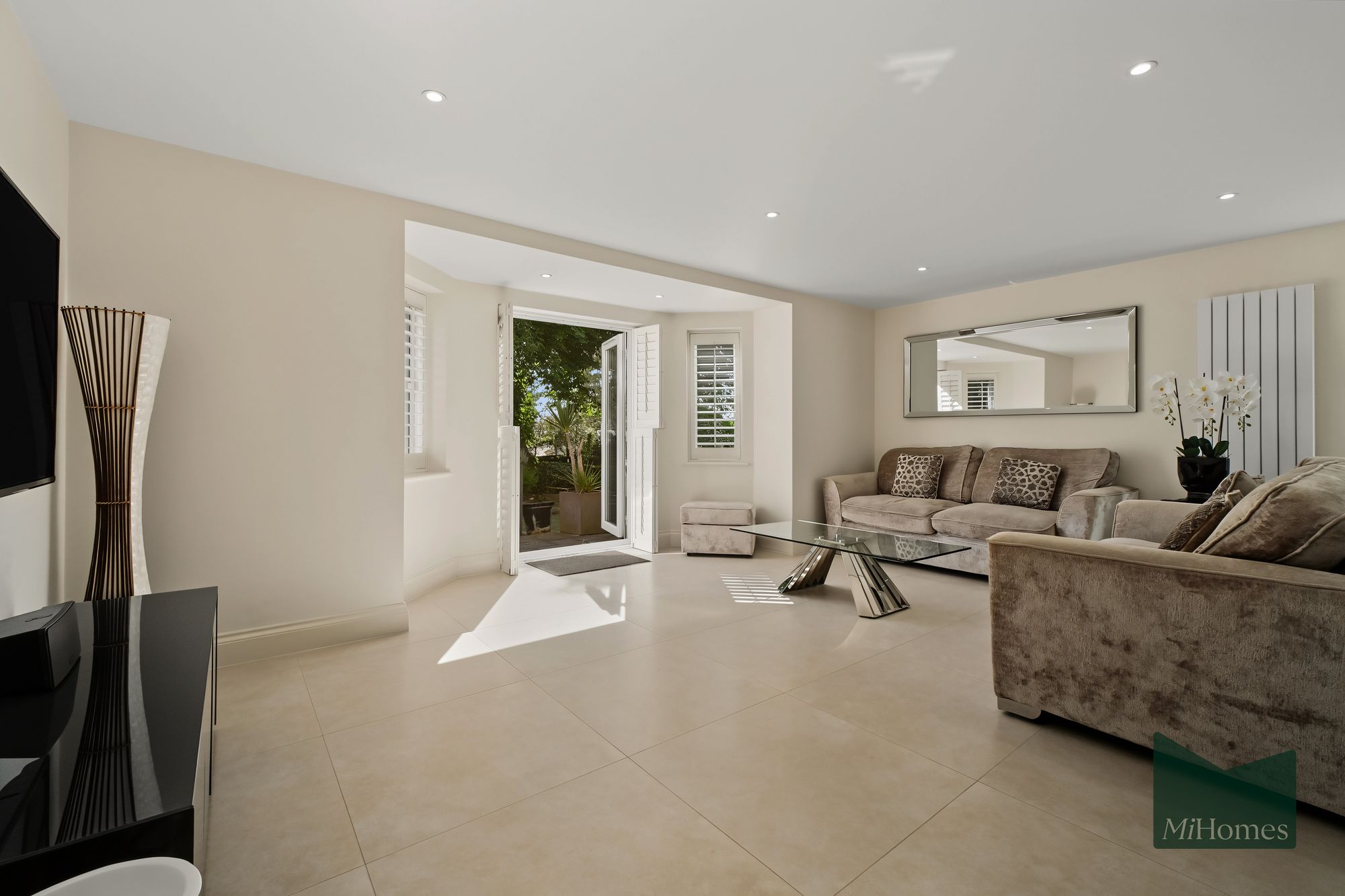 2 bed flat for sale in Slades Hill, Connor Court, EN2 - Property Image 6