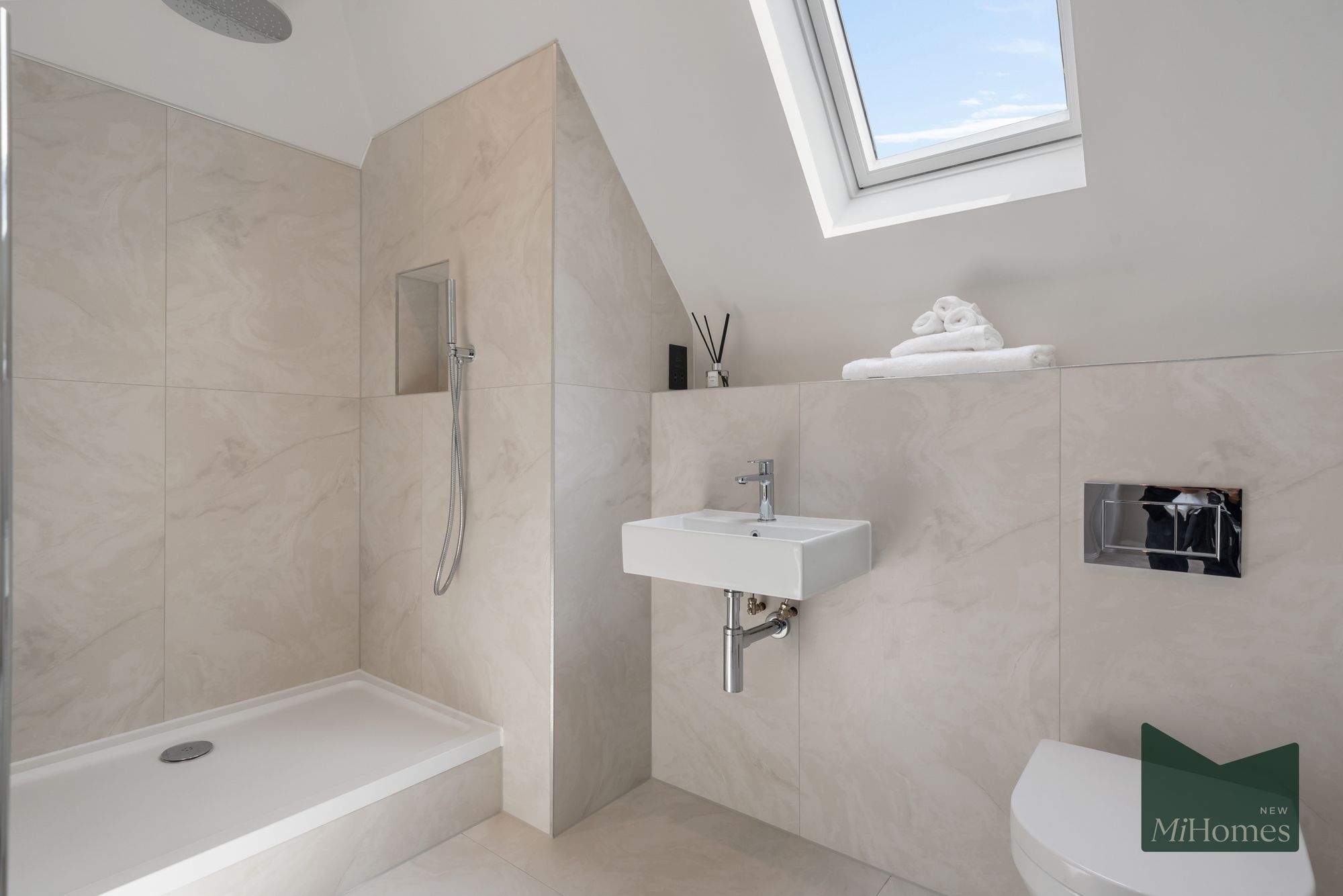5 bed detached house for sale in Spring Court Road, Enfield, EN2 - Property Image 45