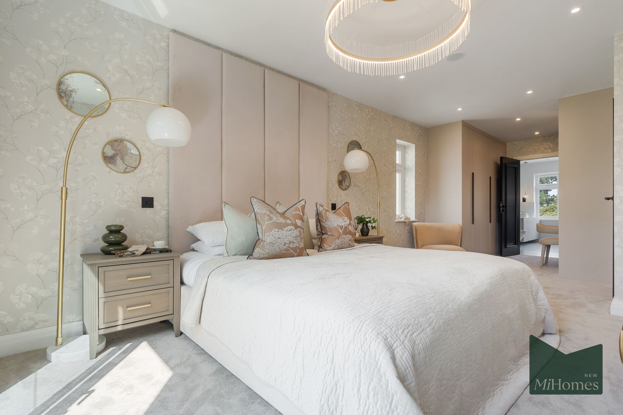 5 bed detached house for sale in Spring Court Road, Enfield, EN2 - Property Image 30