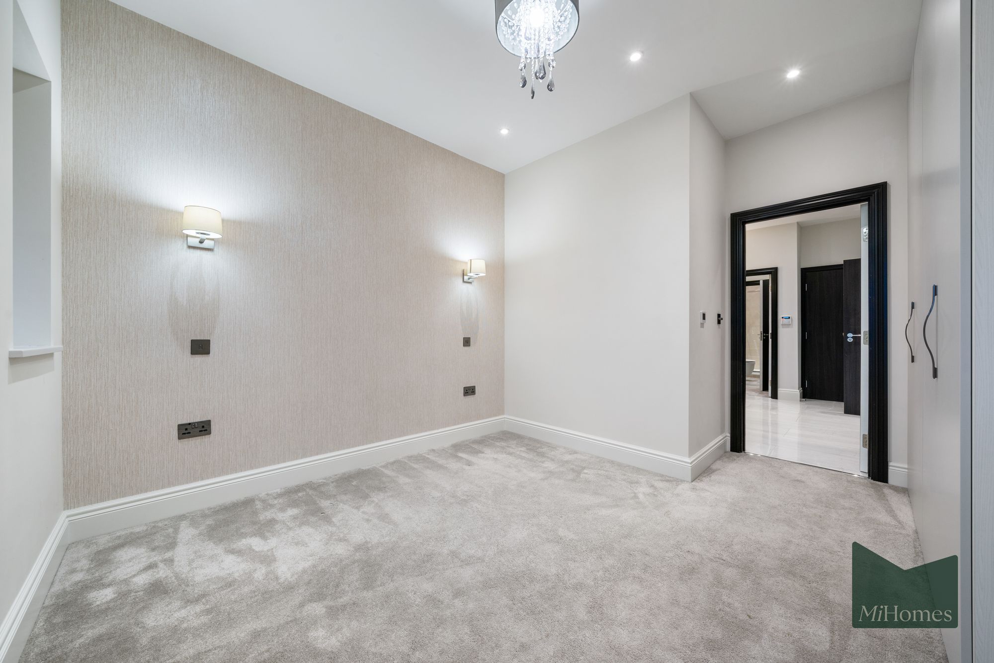2 bed flat to rent in Rowantree Road, EN2  - Property Image 7