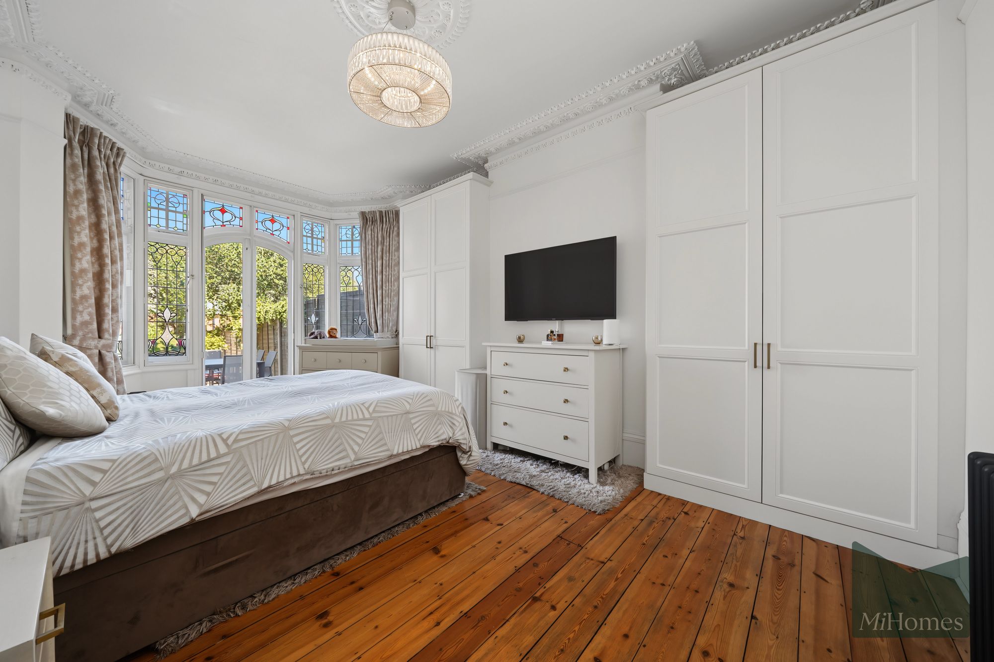1 bed ground floor flat for sale in Fox Lane, London, N13 - Property Image 19