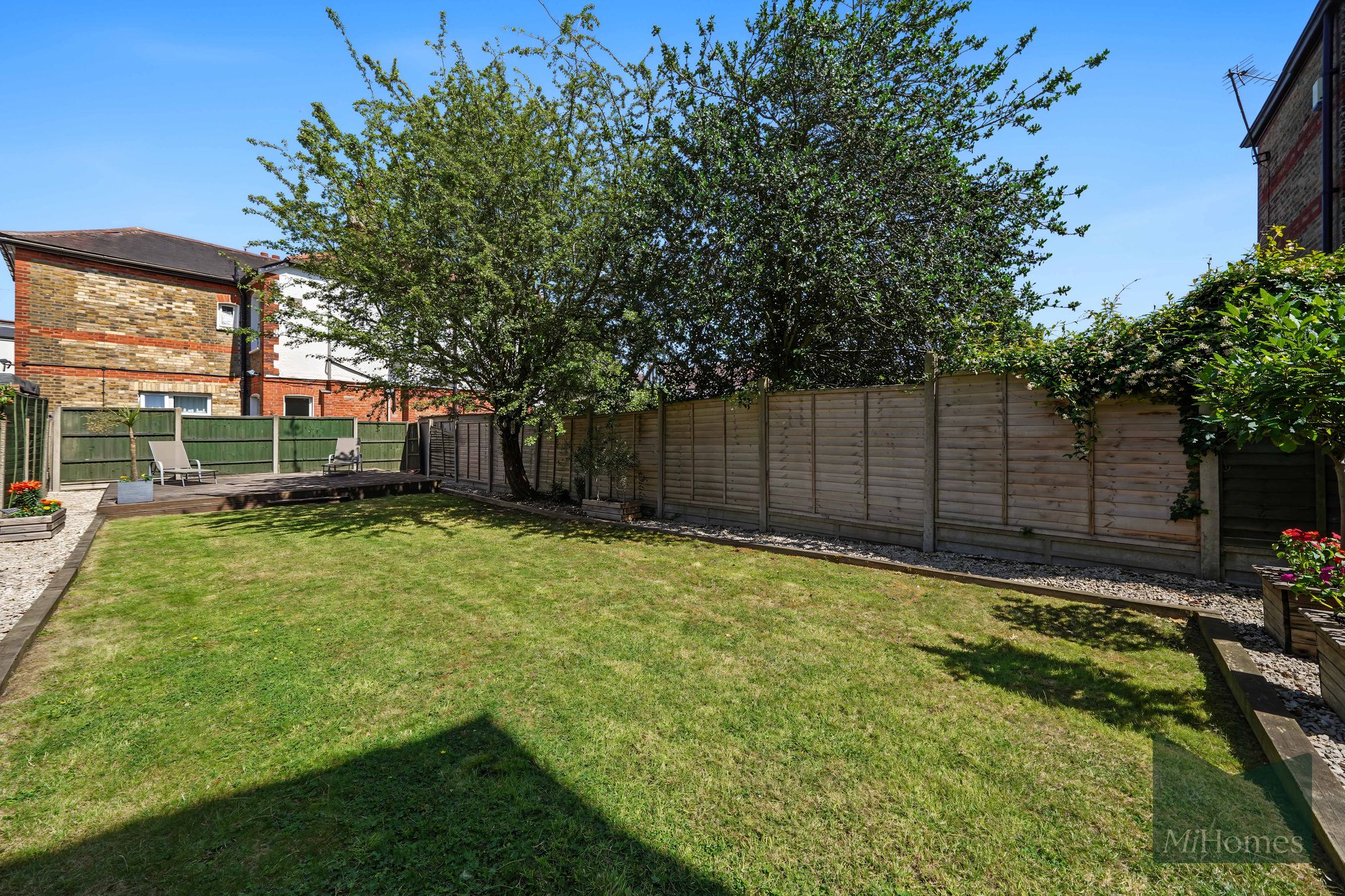 1 bed ground floor flat for sale in Fox Lane, London, N13 - Property Image 12
