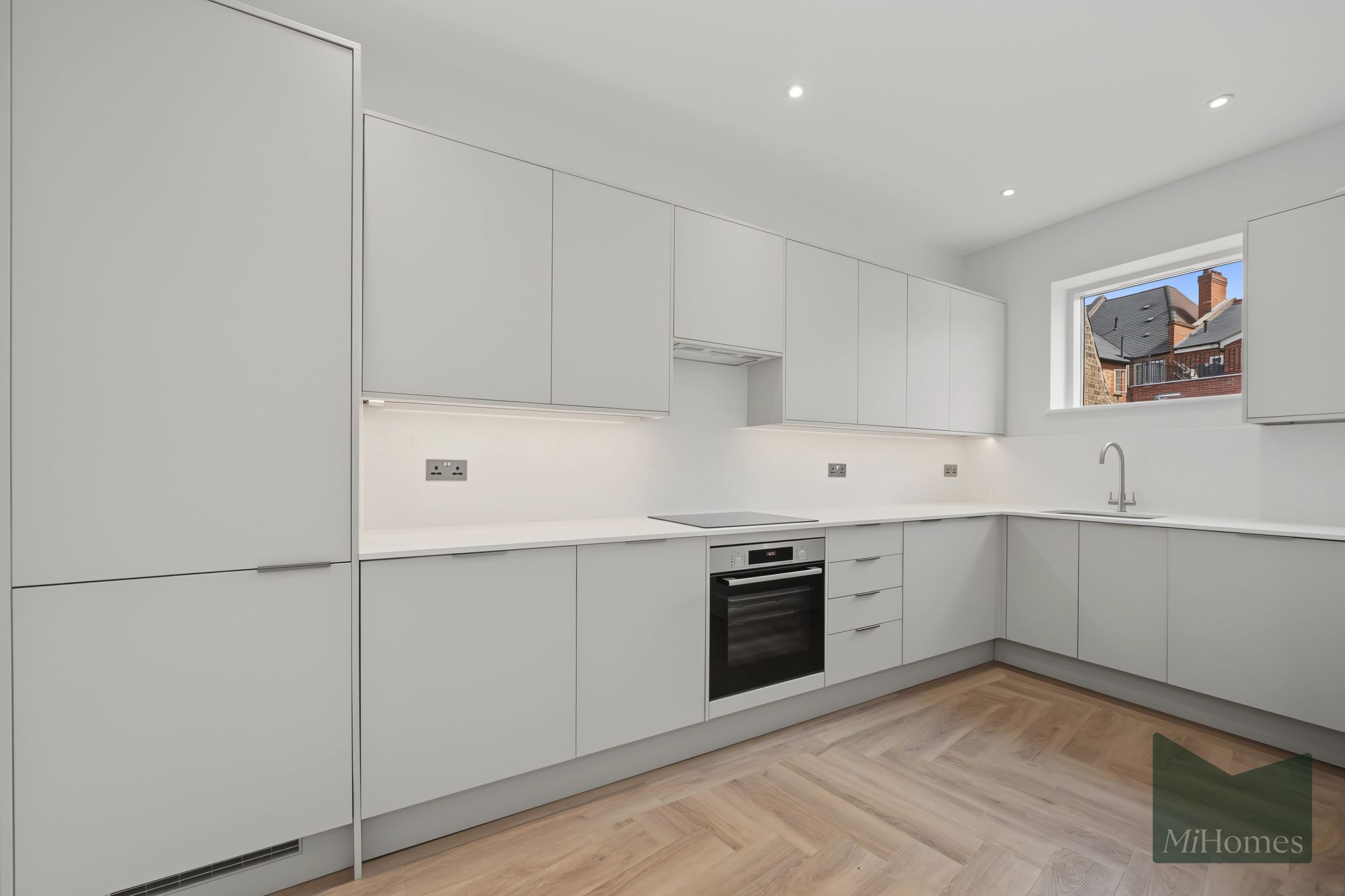 2 bed apartment to rent in Lunar Court, Enfield  - Property Image 3