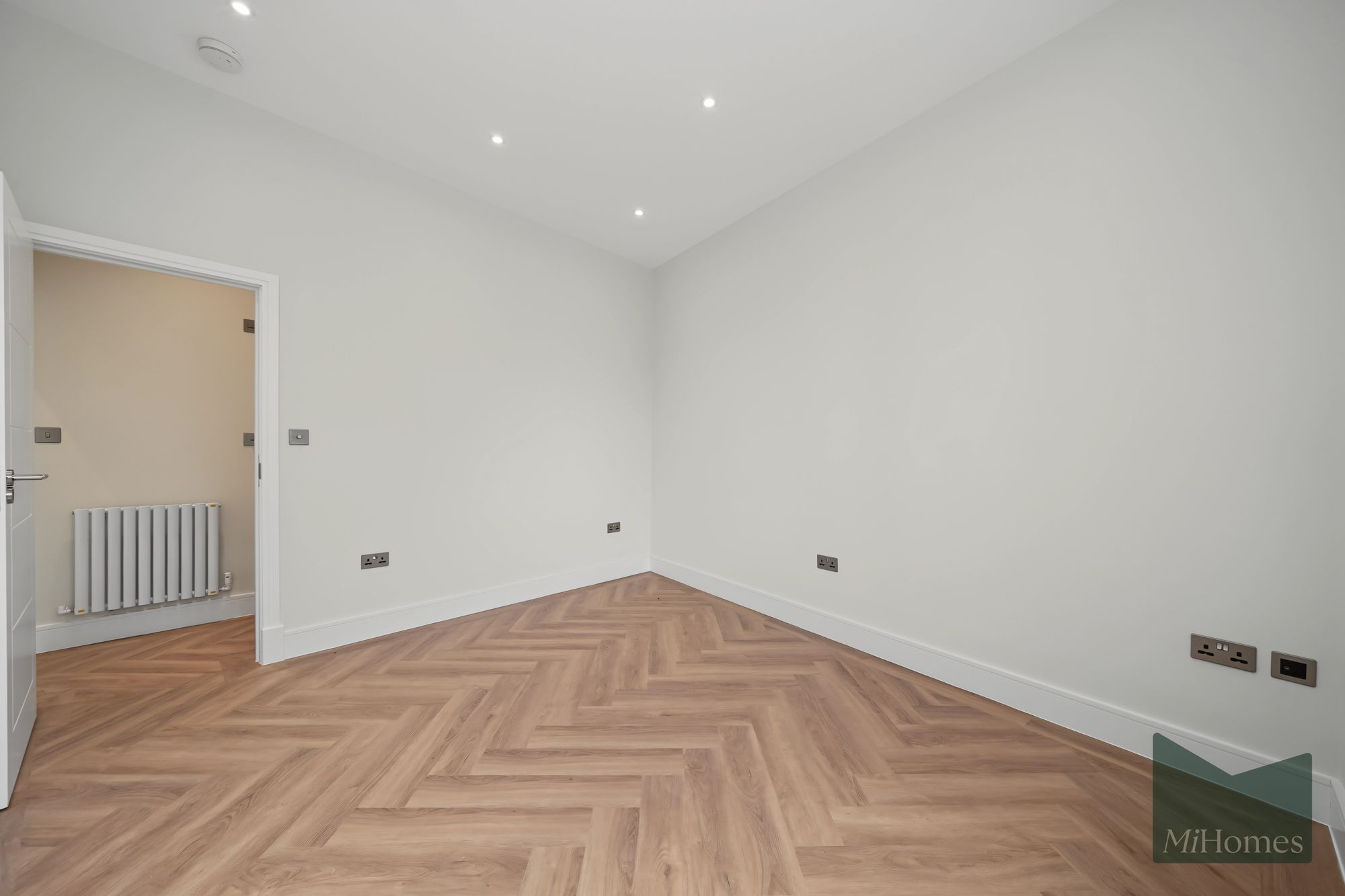 2 bed apartment to rent in Lunar Court, Enfield  - Property Image 8