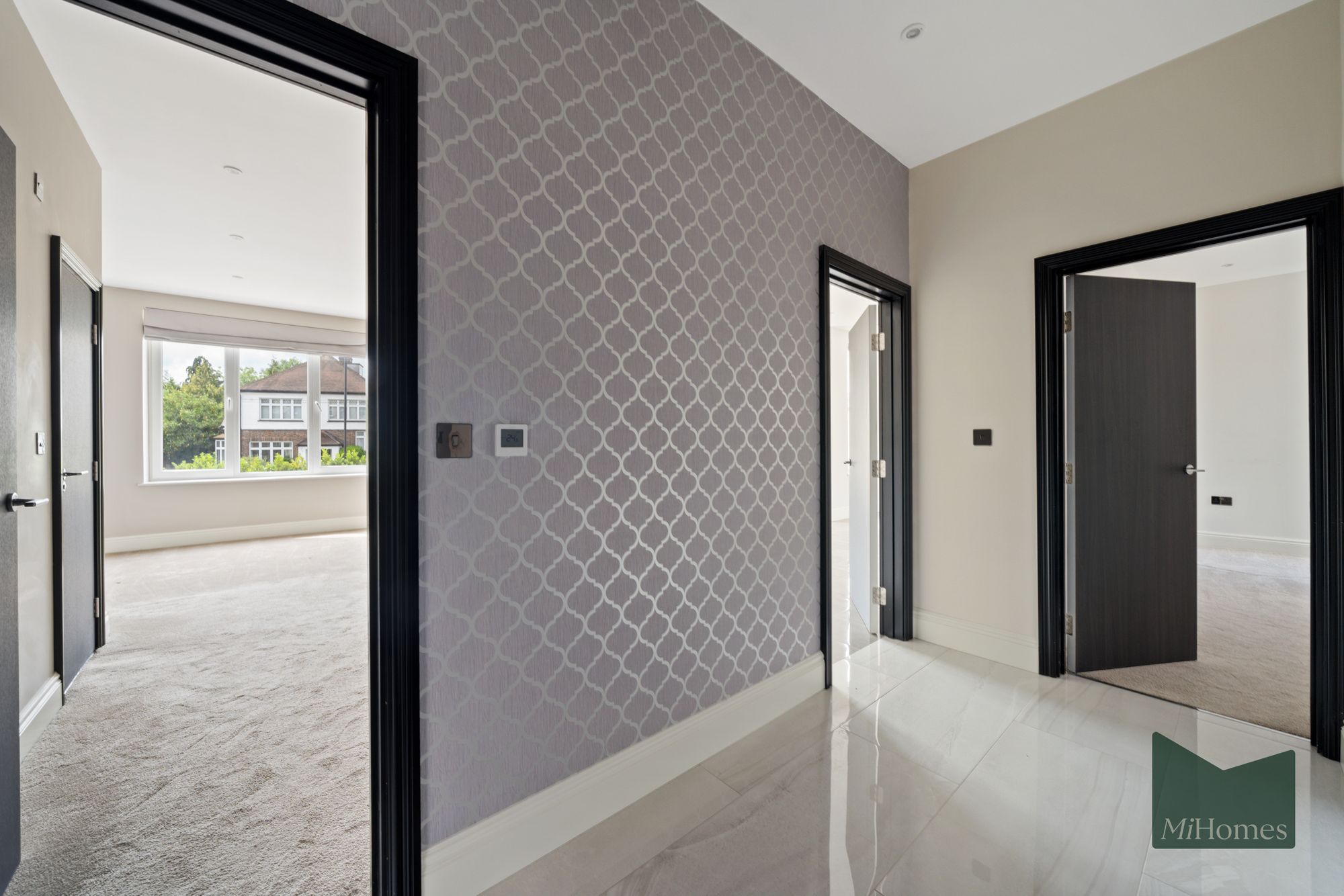 5 bed detached house to rent in Rowantree Road, Enfield, EN2 - Property Image 5