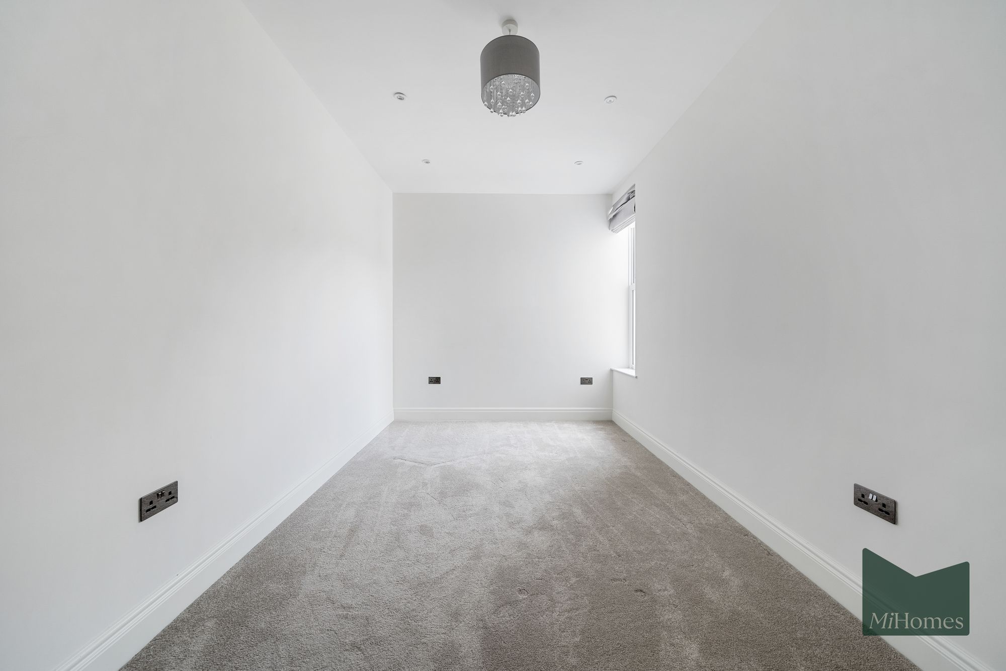 5 bed detached house to rent in Rowantree Road, Enfield, EN2 - Property Image 9