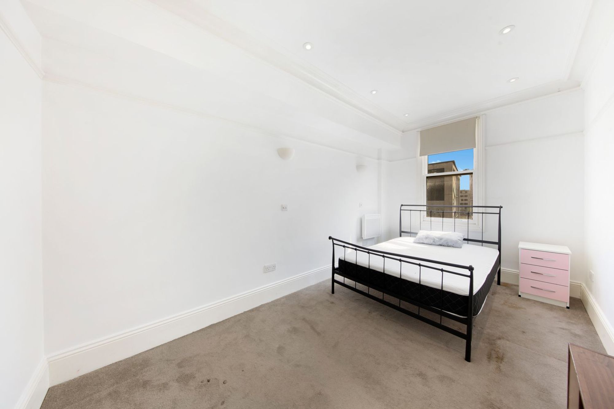 1 bed flat to rent in High Street, Croydon  - Property Image 4