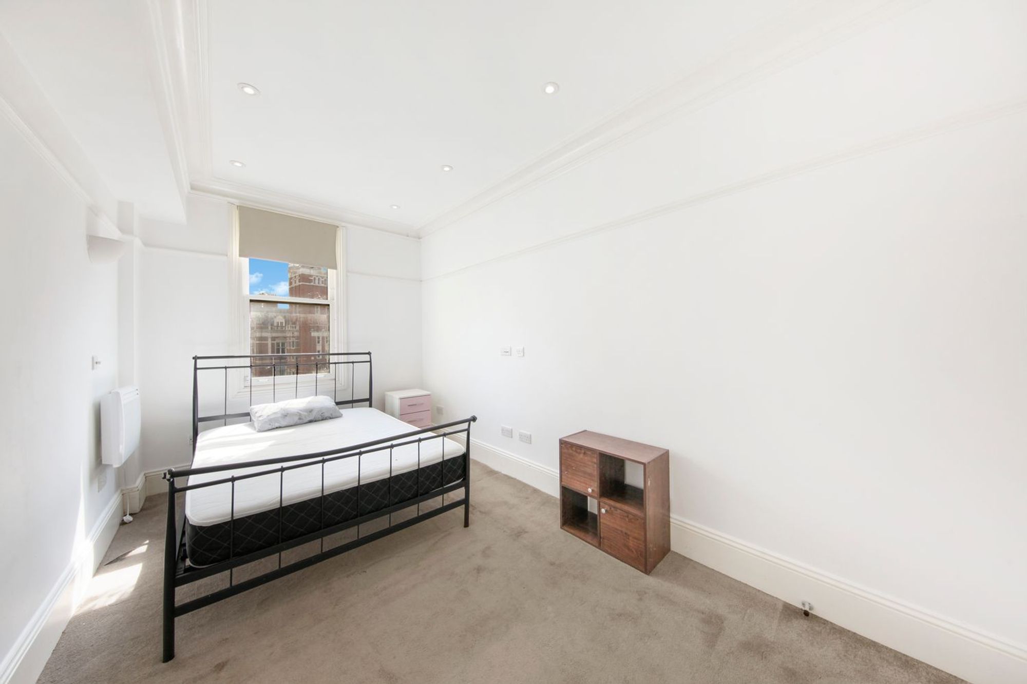 1 bed flat to rent in High Street, Croydon  - Property Image 14