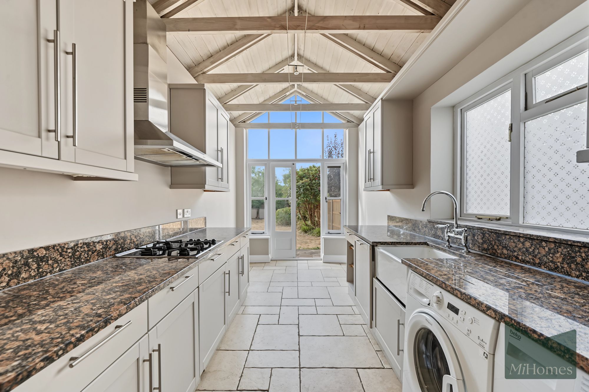 4 bed semi-detached house to rent in Queens Avenue, London, N20  - Property Image 3