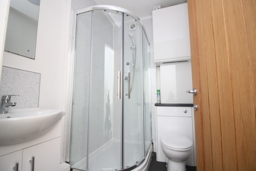 2 bed flat to rent in Pennsylvania Road,  - Property Image 11