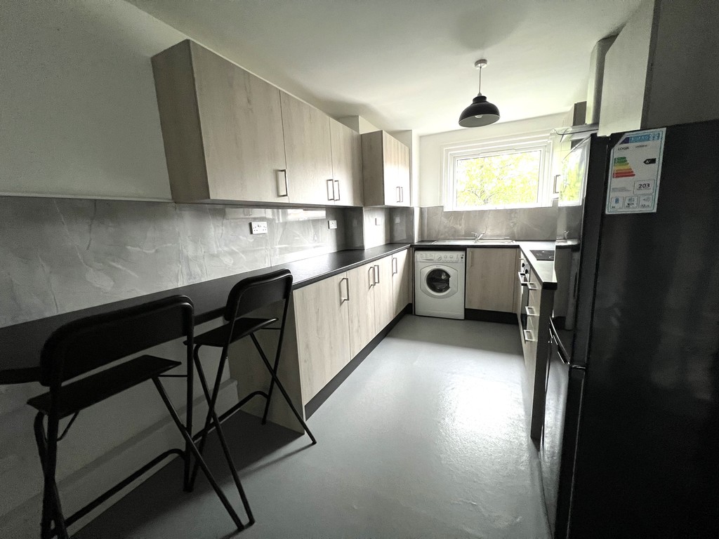 2 bed apartment to rent in Longbrook Street  - Property Image 3