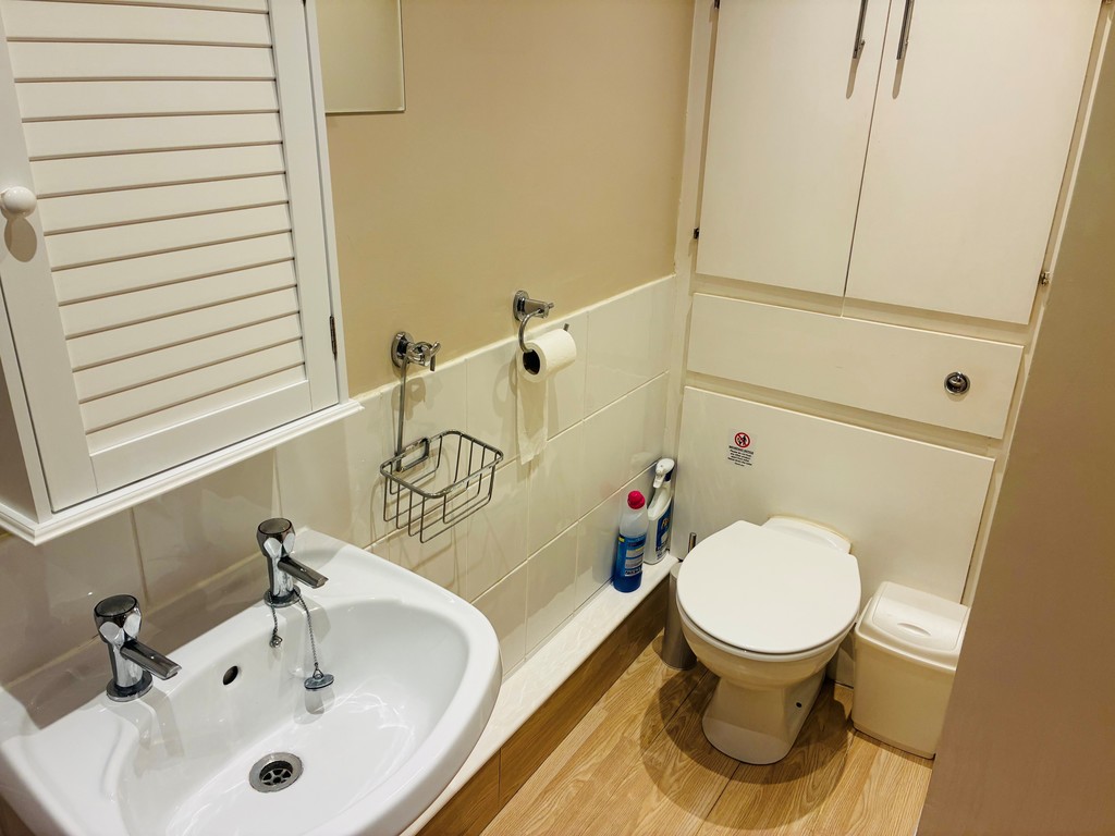 2 bed ground floor maisonette for sale in Union Road, St James, Exeter  - Property Image 9