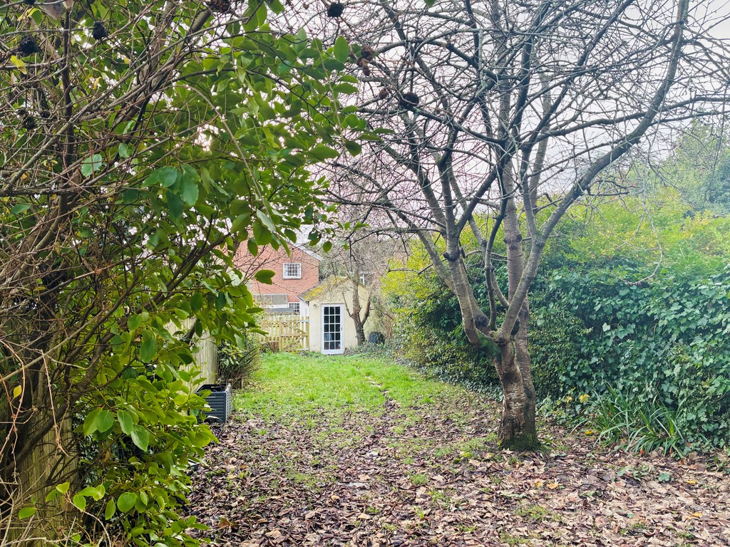 2 bed ground floor maisonette for sale in Union Road, St James, Exeter  - Property Image 17