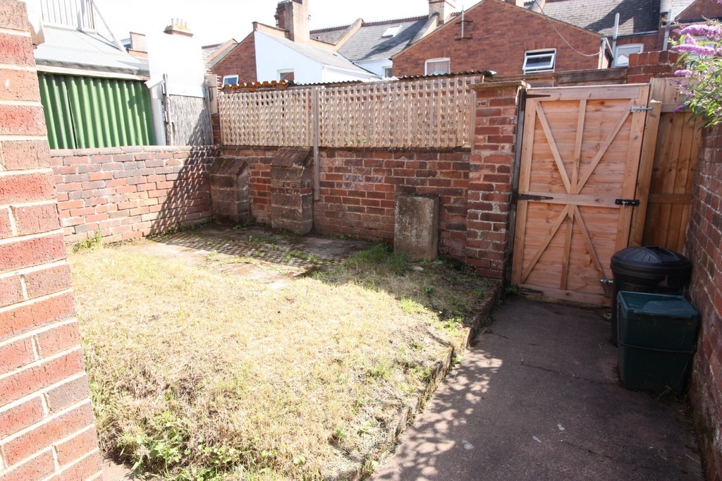 2 bed apartment for sale in Ground Floor Flat, 33 St. Johns Road  - Property Image 10