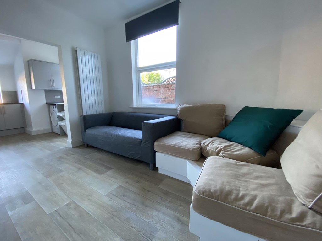 1 bed terraced house to rent in Cowley Bridge Road (DUP), Exeter, EX4  - Property Image 4