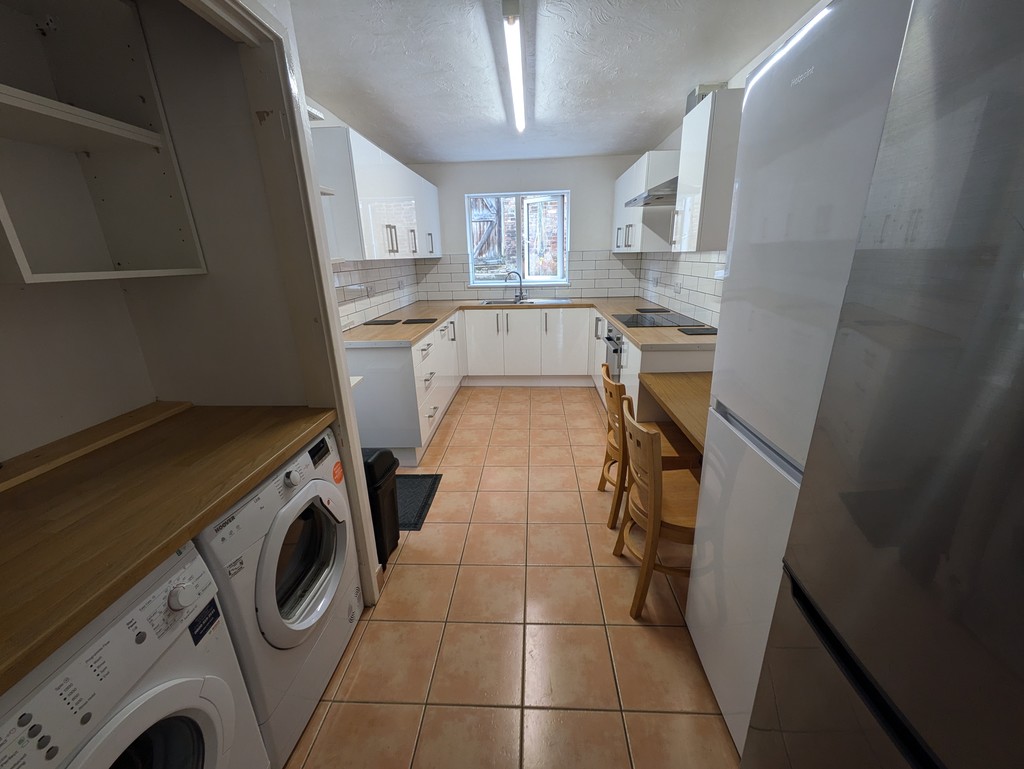 6 bed terraced house for sale in Oxford Road, Exeter, EX4  - Property Image 3