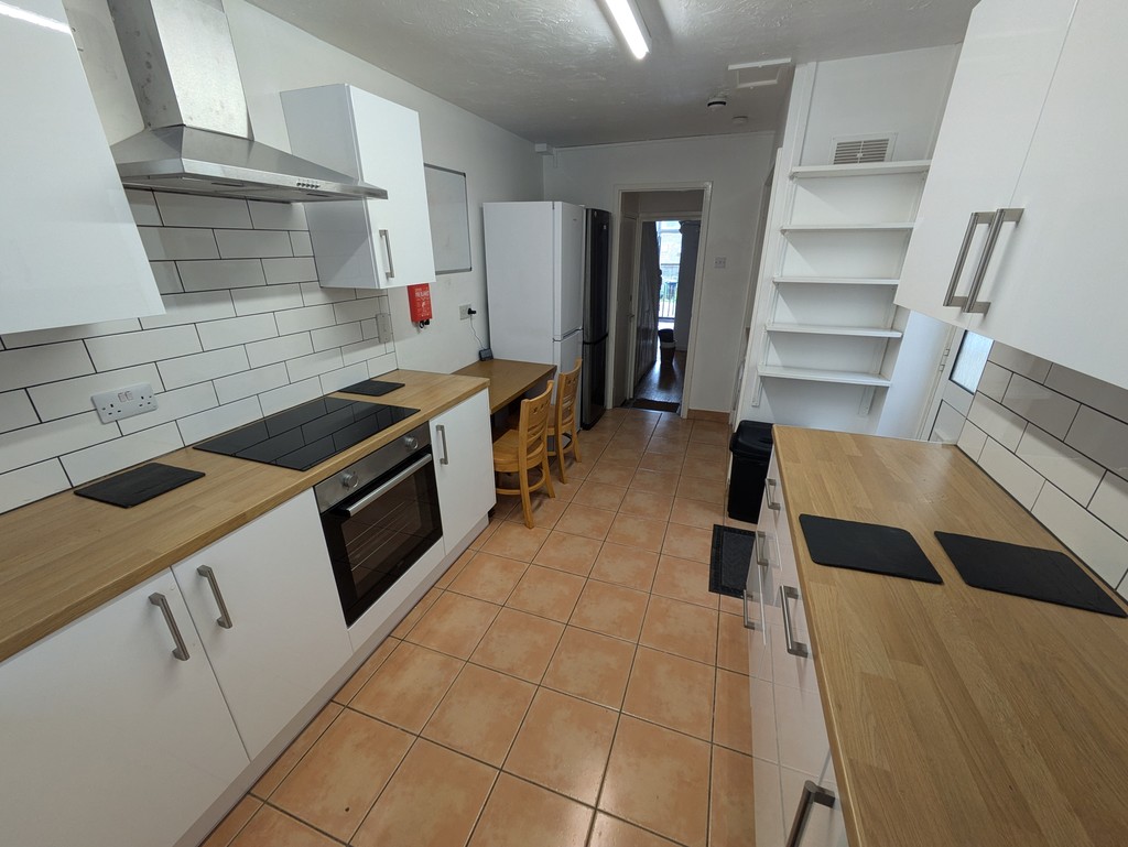 6 bed terraced house for sale in Oxford Road, Exeter, EX4  - Property Image 2