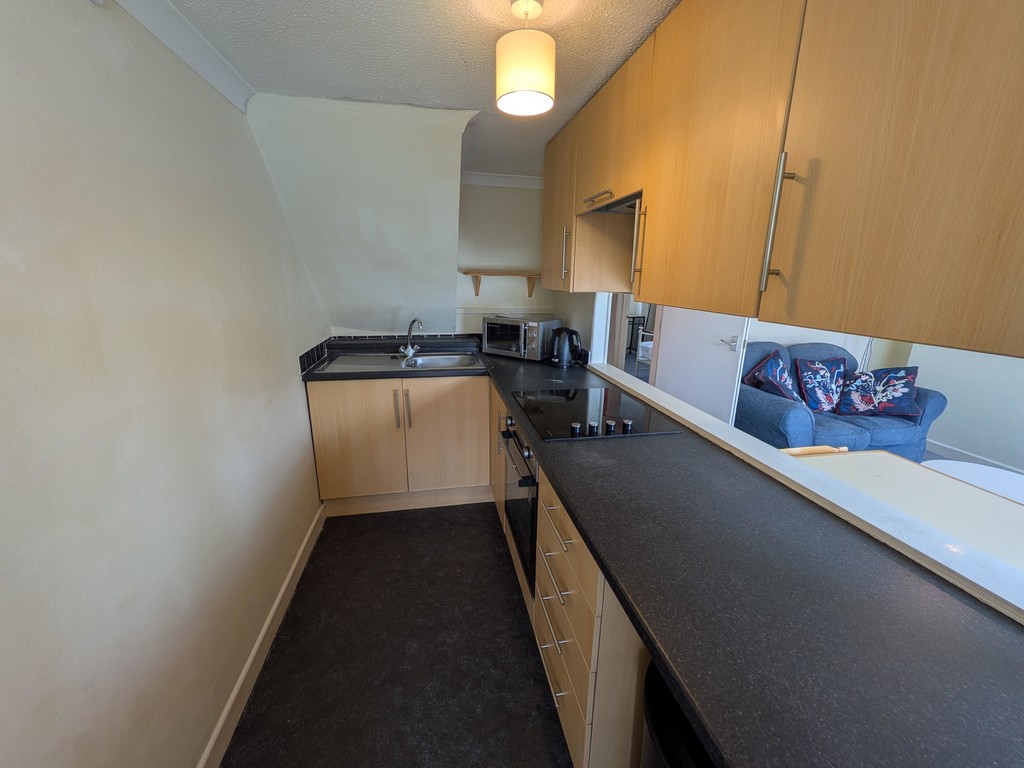 2 bed apartment to rent in Grosvenor Place, Exeter  - Property Image 4
