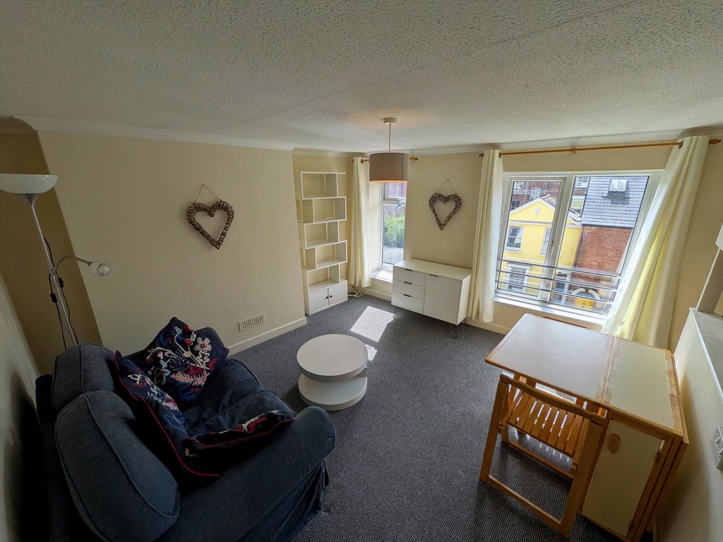 2 bed apartment to rent in Grosvenor Place, Exeter  - Property Image 3