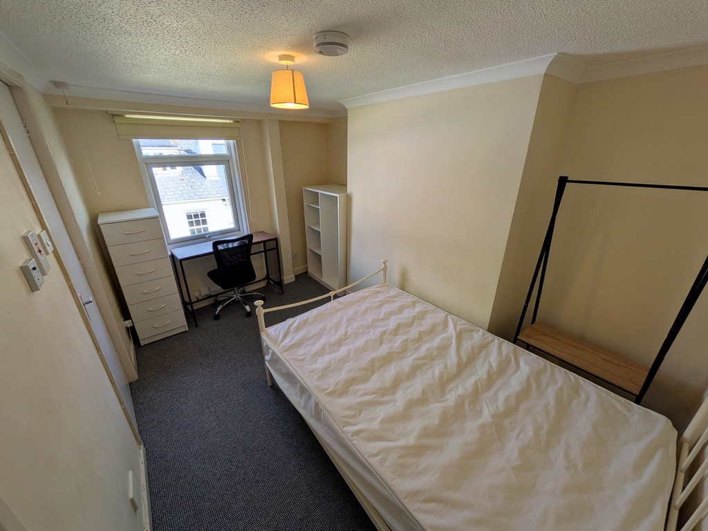 2 bed apartment to rent in Grosvenor Place, Exeter  - Property Image 5